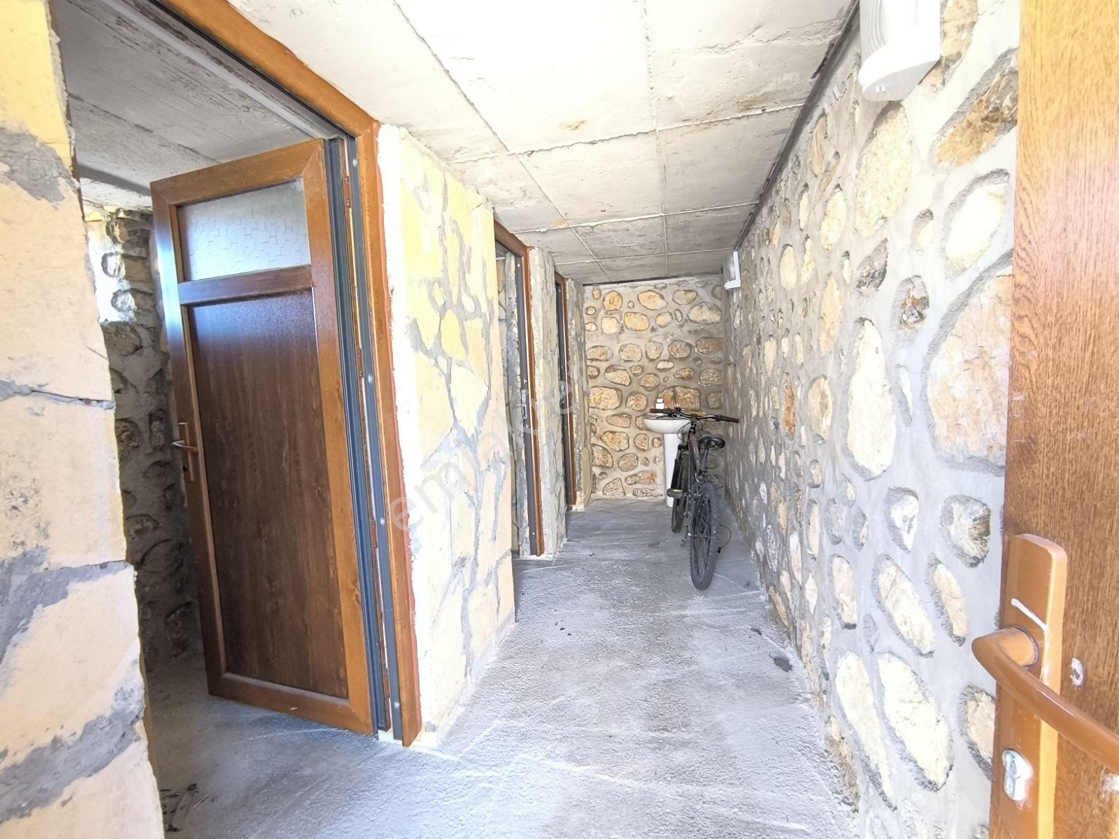 Çıplaklı Da 559 M Arsa İçerisinde Taş Konak - Görsel 3