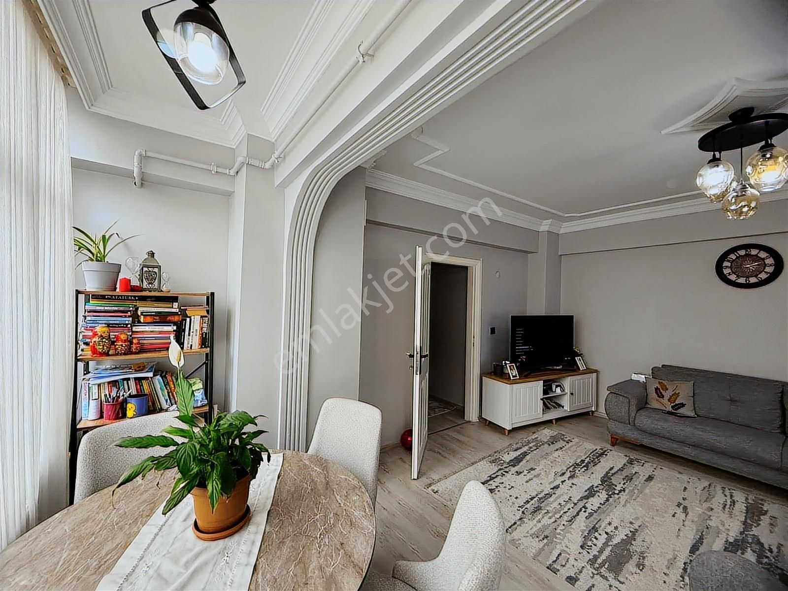 Gaziosmanpaşa Meydana Yürüme Mesafesinde 2+1 Masrafsız Daire - Görsel 6