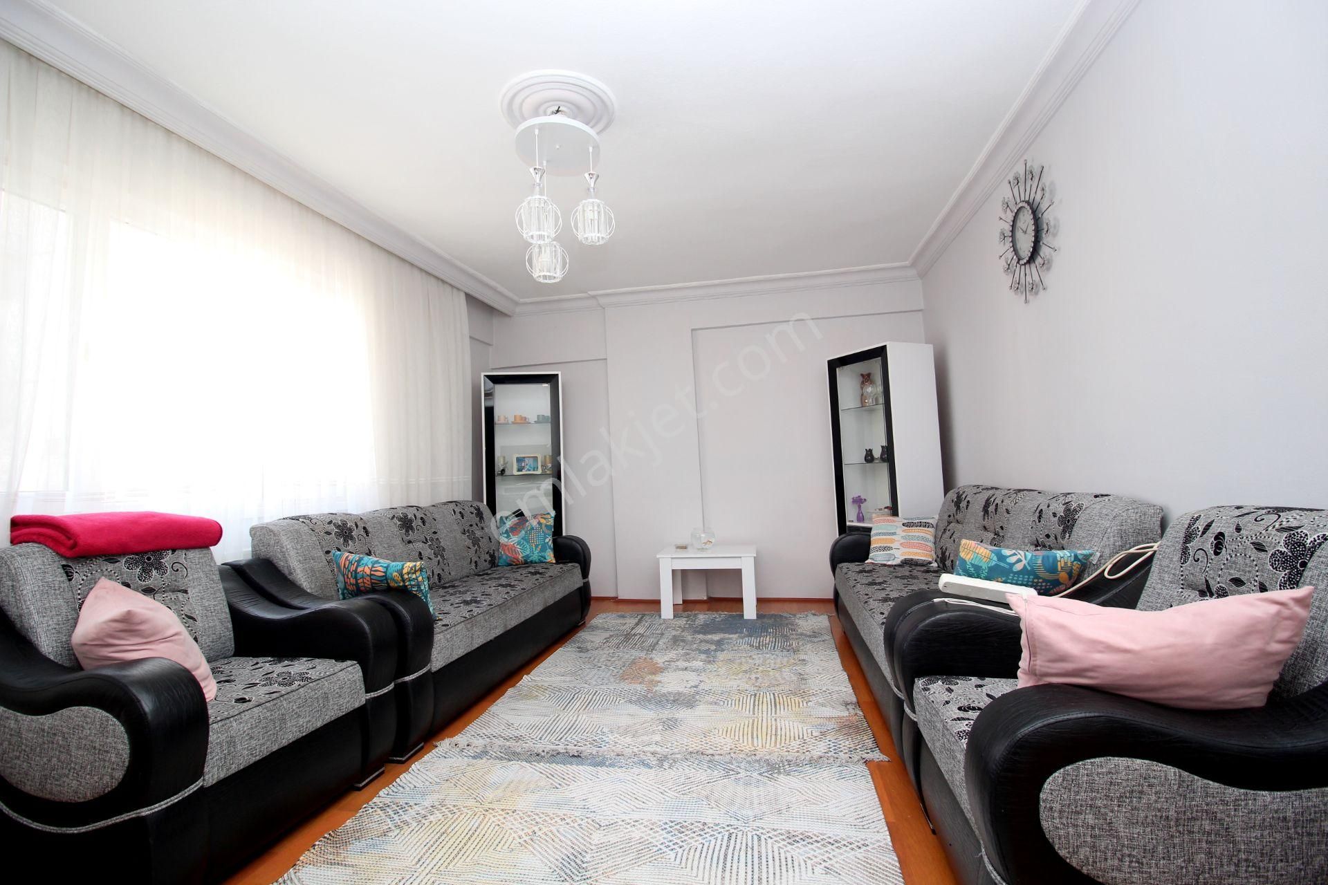 Emre Emlak'tan Piyade'de Merkezi Konumda Arakat Uygun Fiyatlı 3+1 Satılık Daire - Görsel 4