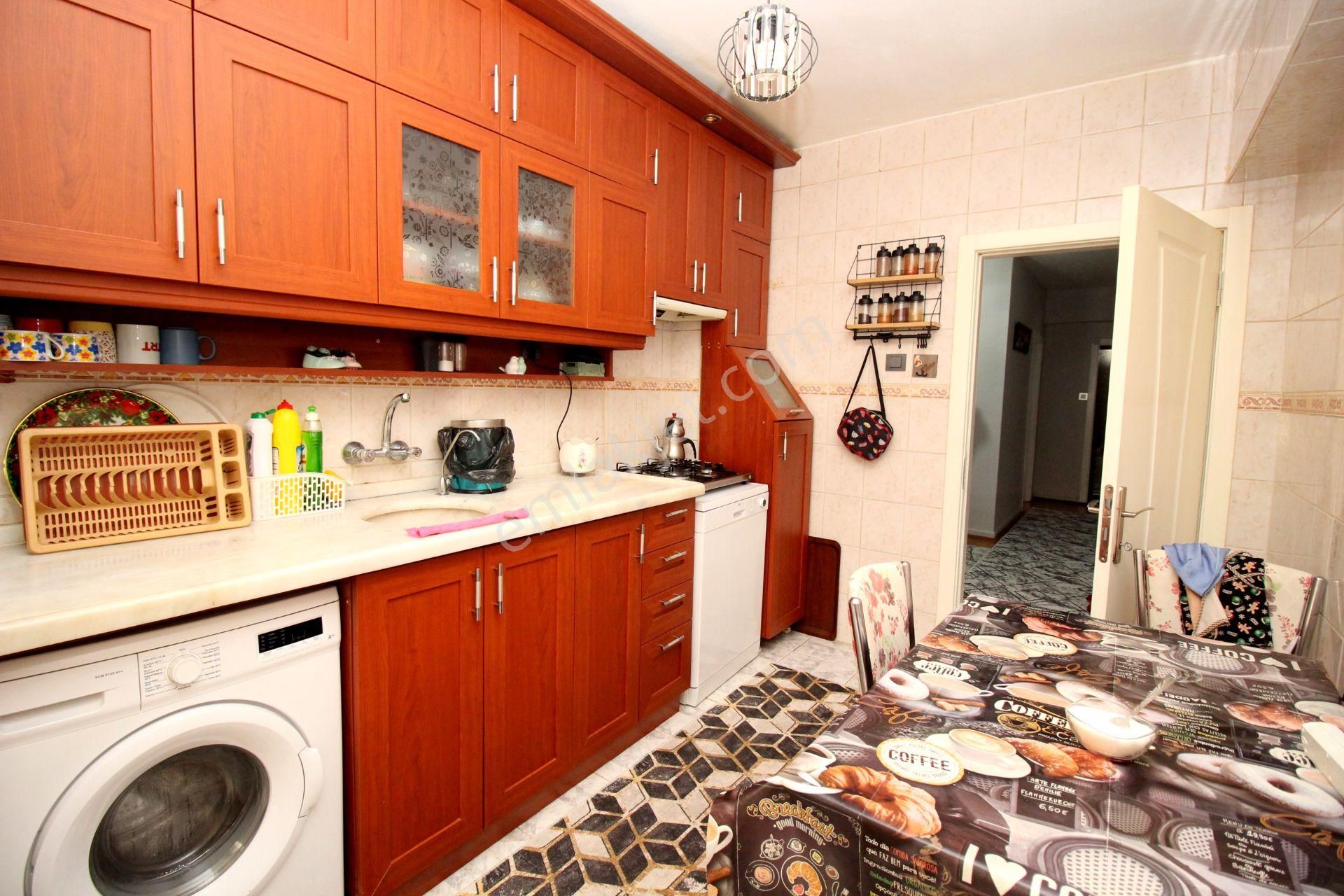 Emre Emlak'tan Piyade'de Merkezi Konumda Arakat Uygun Fiyatlı 3+1 Satılık Daire - Görsel 7