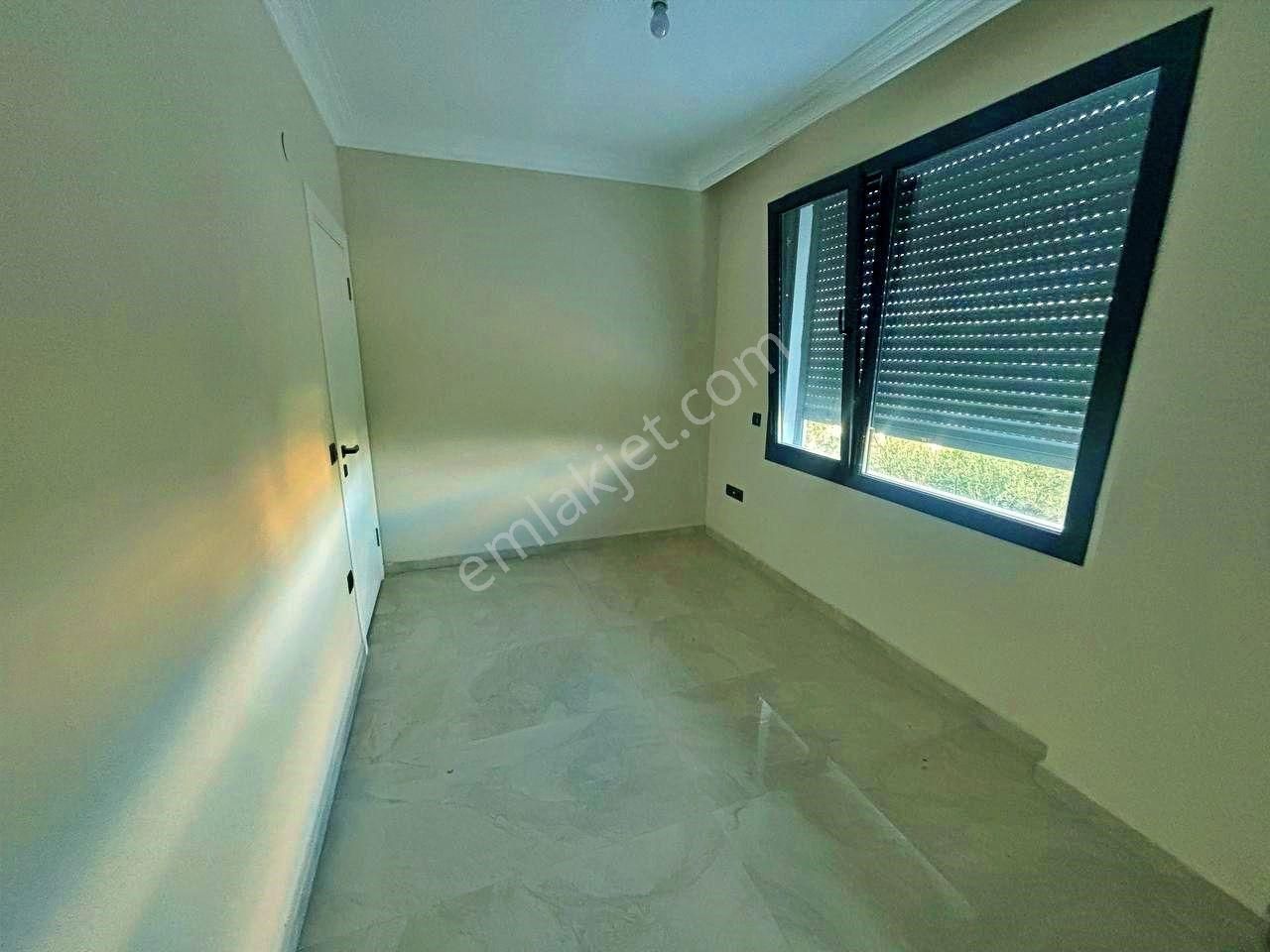 Uytundan Pelitköy'de Panoramik Full Deniz Manzaralı 4+2 Villa - Görsel 20