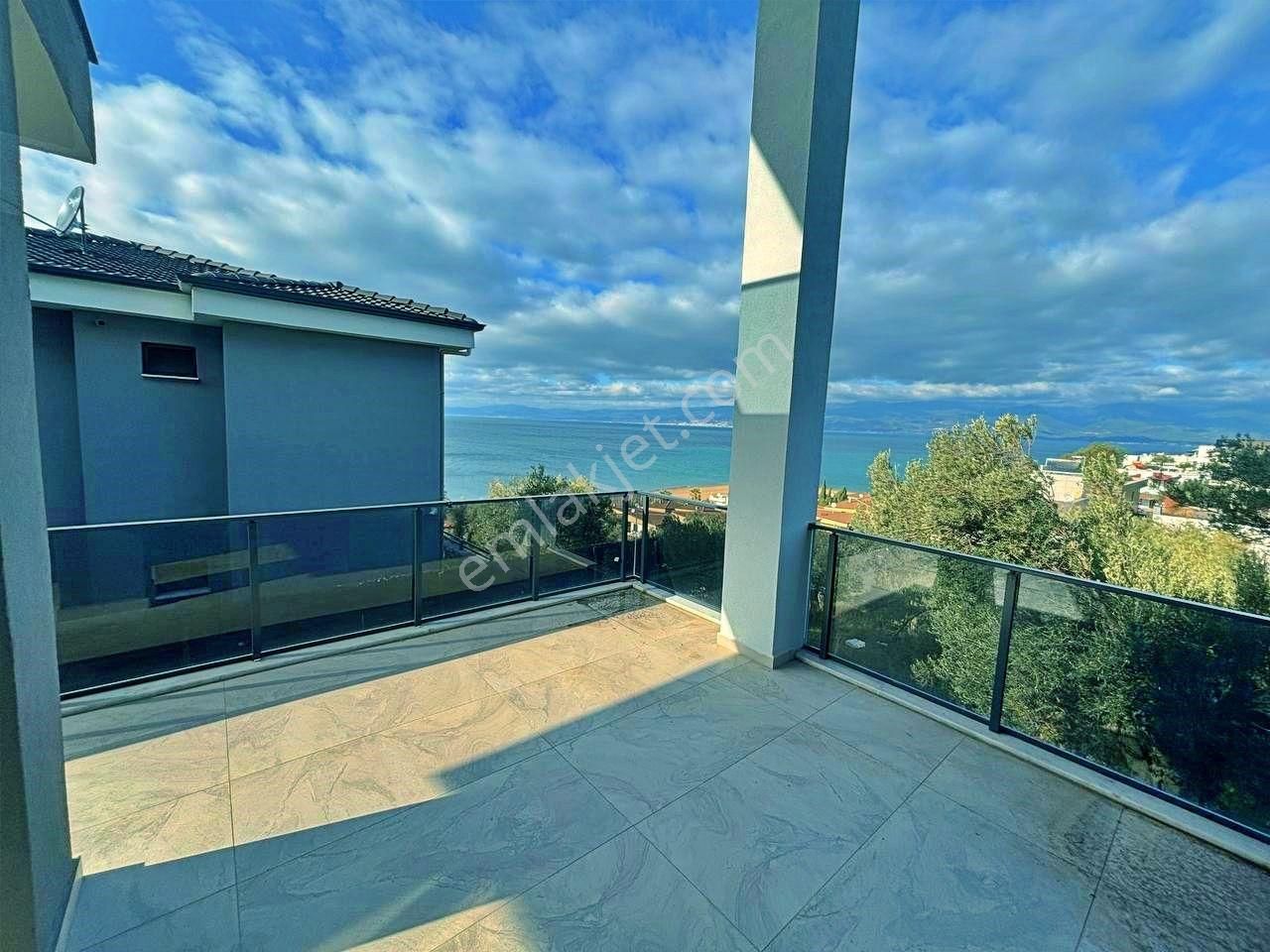 Uytundan Pelitköy'de Panoramik Full Deniz Manzaralı 4+2 Villa - Görsel 2