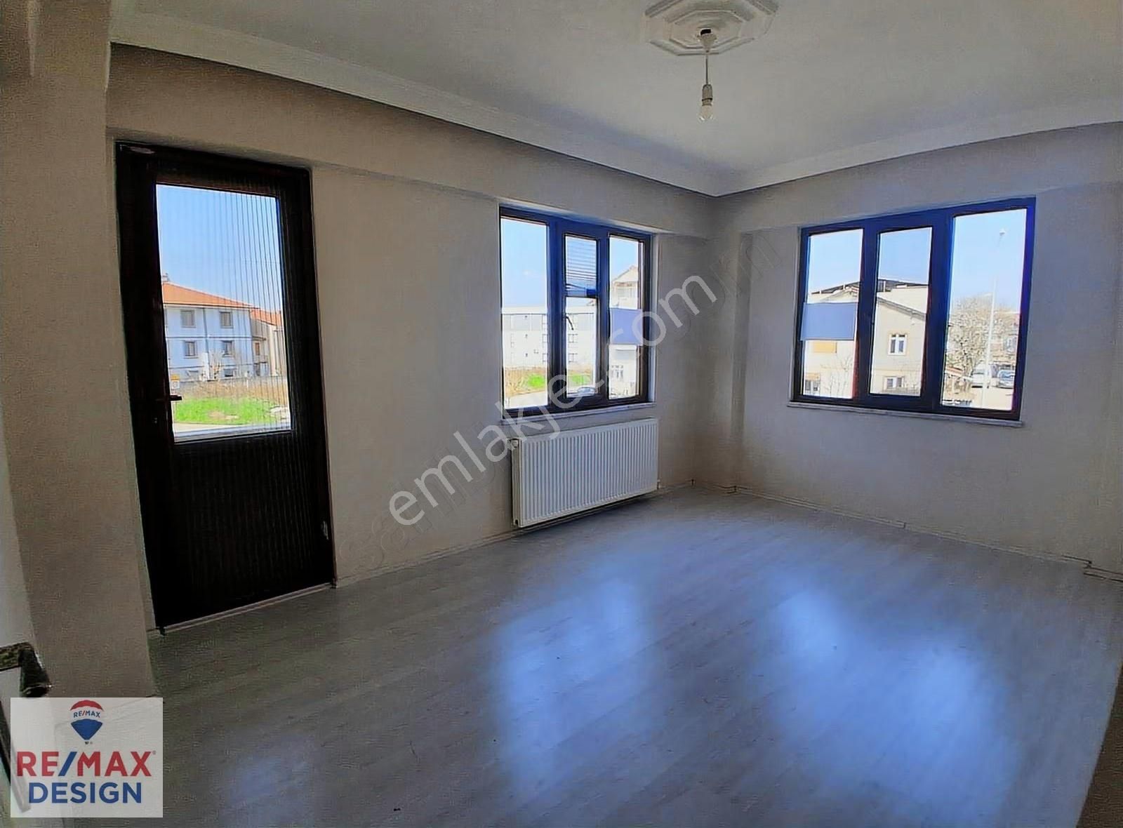 Remax Design Yazlık Vatan Mahallesi Kiralık Daire - Görsel 2