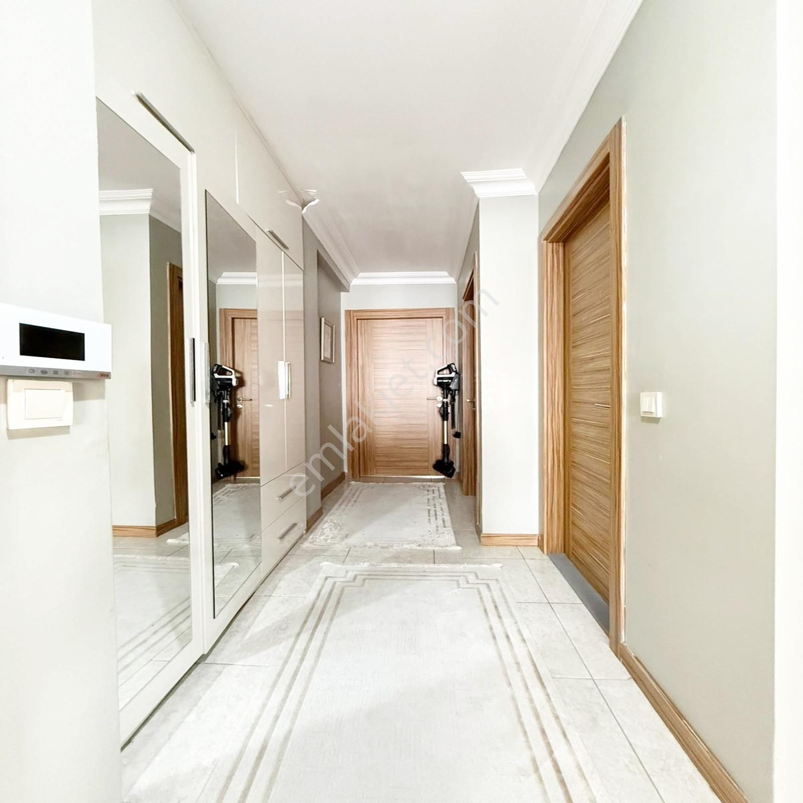 Çekmeköy Yapı Gayrimenkul'den Çift Balkonlu Geniş Daire!!! - Görsel 17