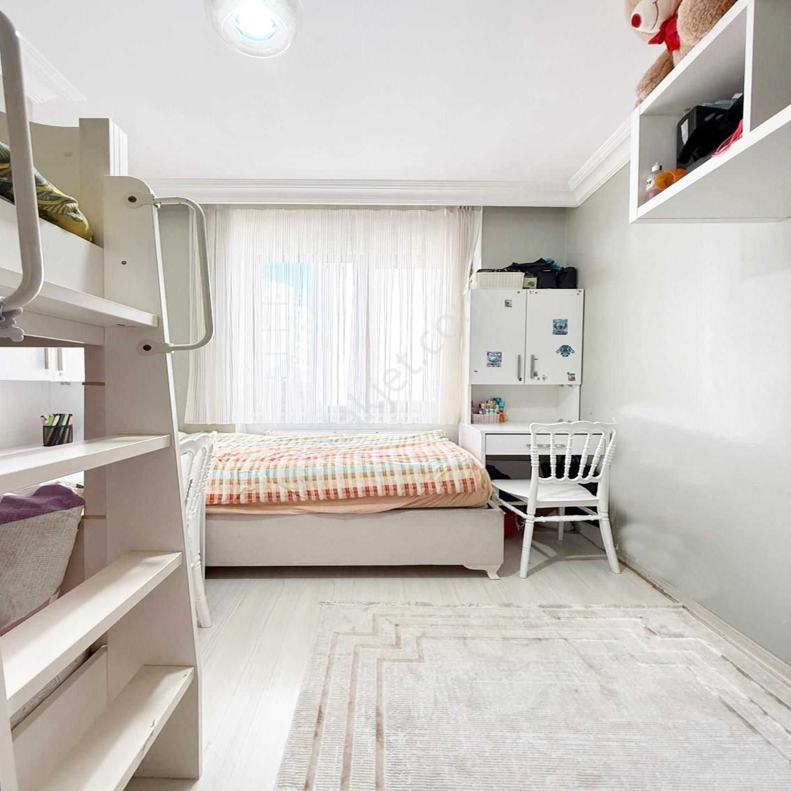 Çekmeköy Yapı Gayrimenkul'den Çift Balkonlu Geniş Daire!!! - Görsel 18