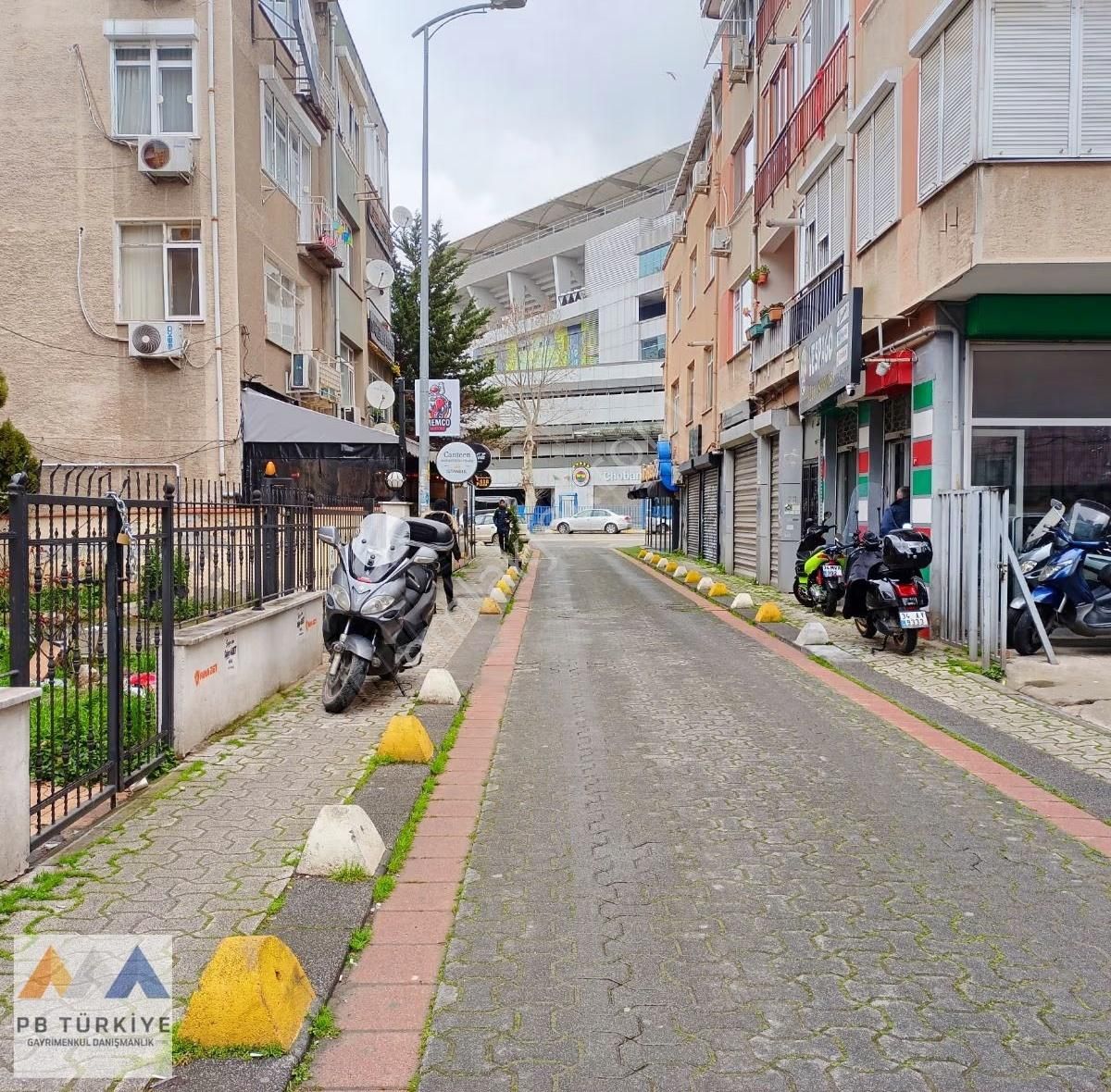 Stadın Karşı Sokağında, Boyalı Kiralık Daire ! - Görsel 16