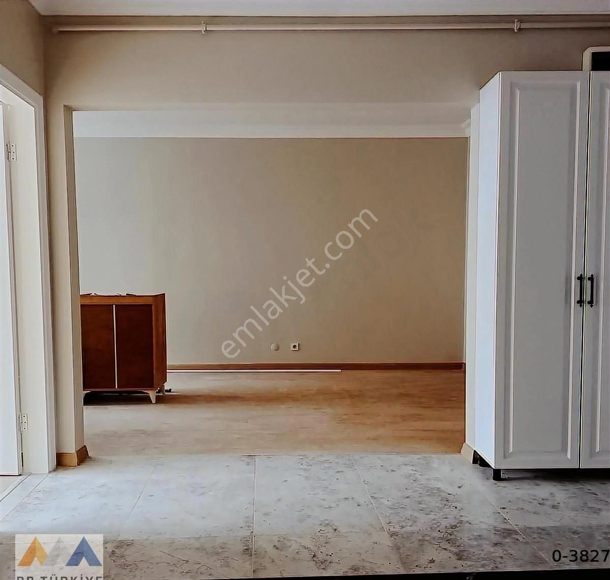 Stadın Karşı Sokağında, Boyalı Kiralık Daire !