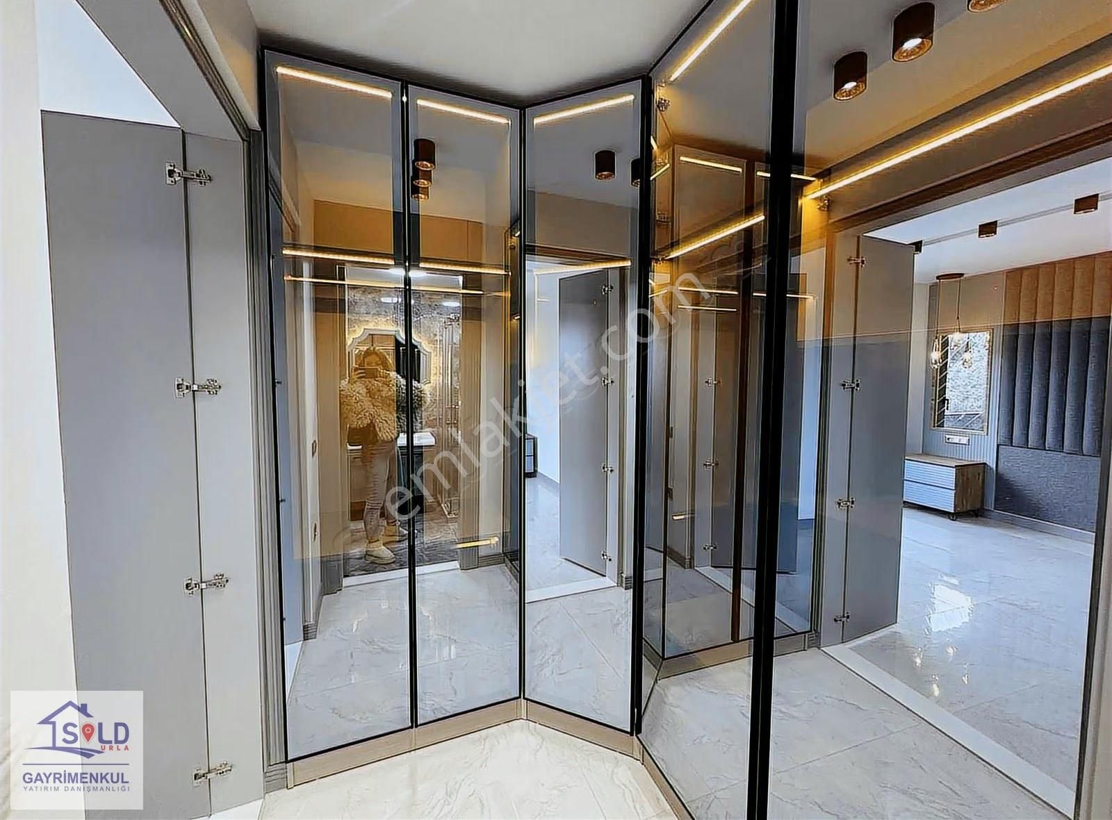 Urla Çeşmealtı Tam Müstakil Butik Site İçi Satılık Villa - Görsel 30