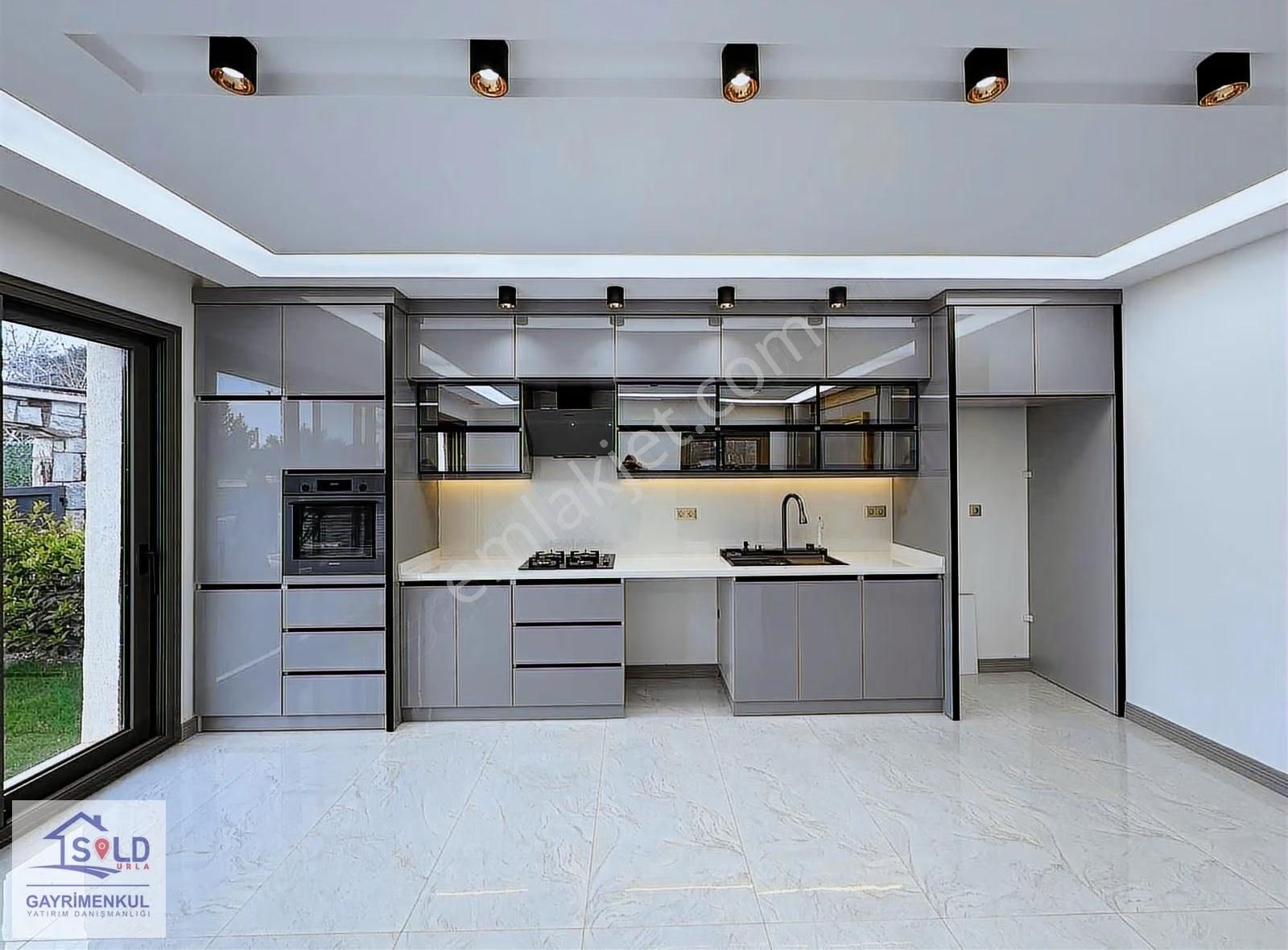 Urla Çeşmealtı Tam Müstakil Butik Site İçi Satılık Villa - Görsel 25