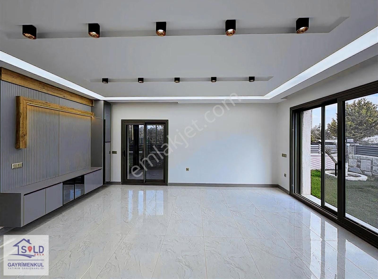 Urla Çeşmealtı Tam Müstakil Butik Site İçi Satılık Villa - Görsel 5