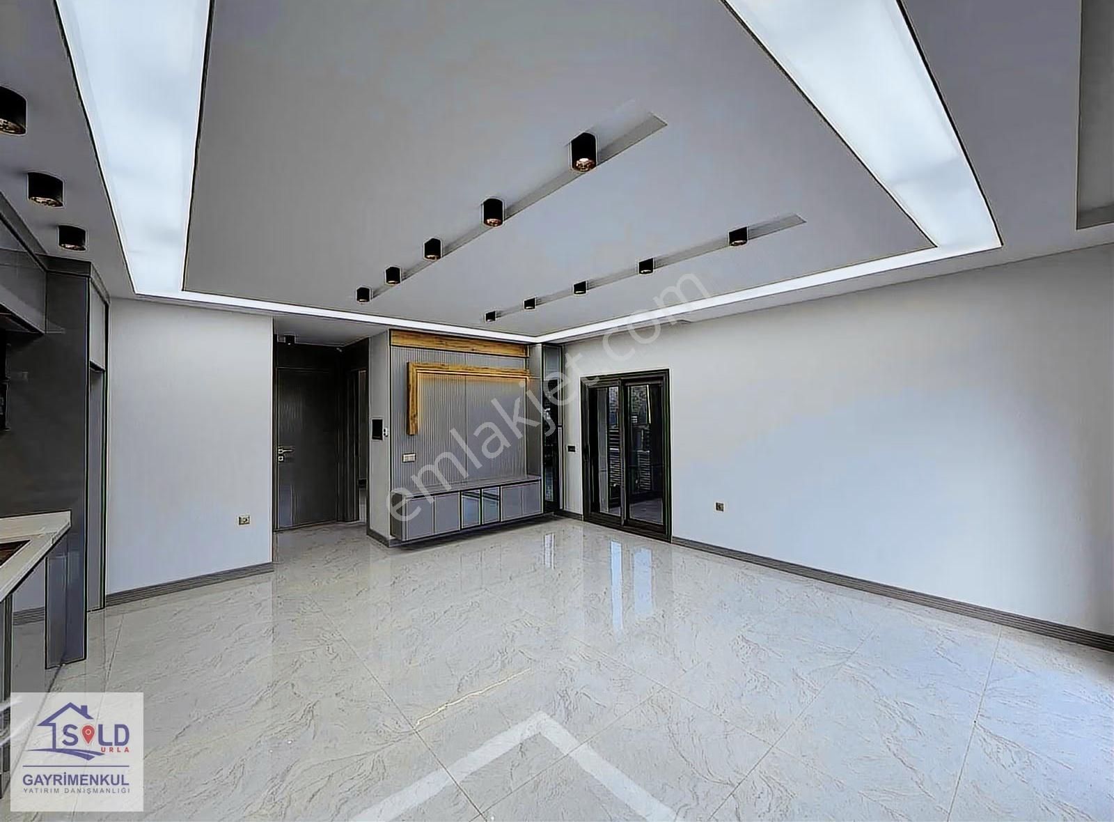 Urla Çeşmealtı Tam Müstakil Butik Site İçi Satılık Villa - Görsel 21