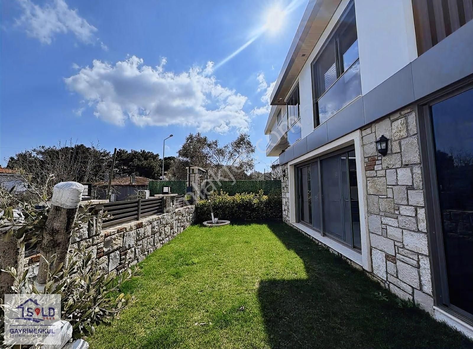 Urla Çeşmealtı Tam Müstakil Butik Site İçi Satılık Villa - Görsel 20