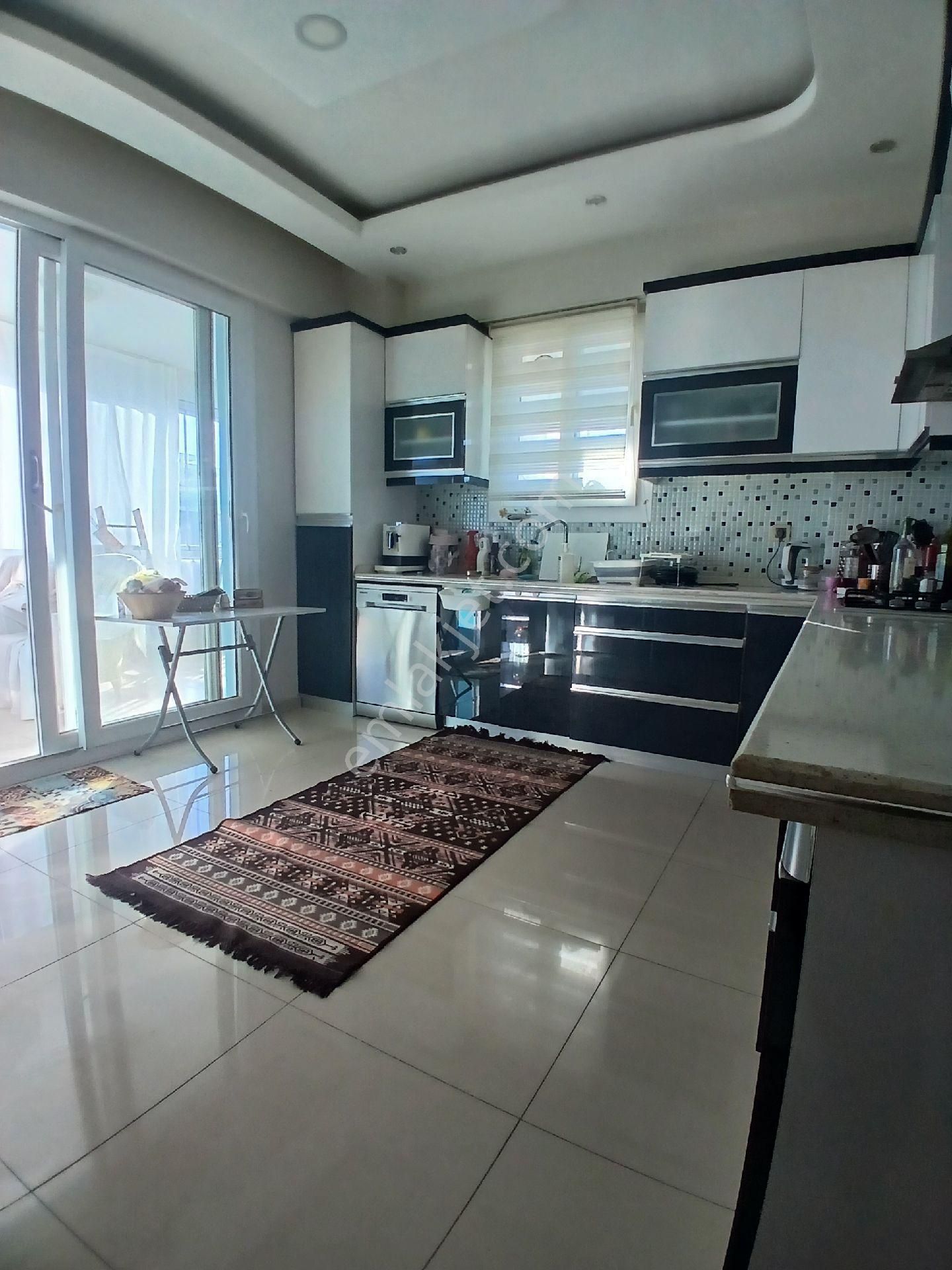 İzmir Torbalı Torbalı Mahallesinde 178m2 3+1 Satılık Daire - Görsel 4