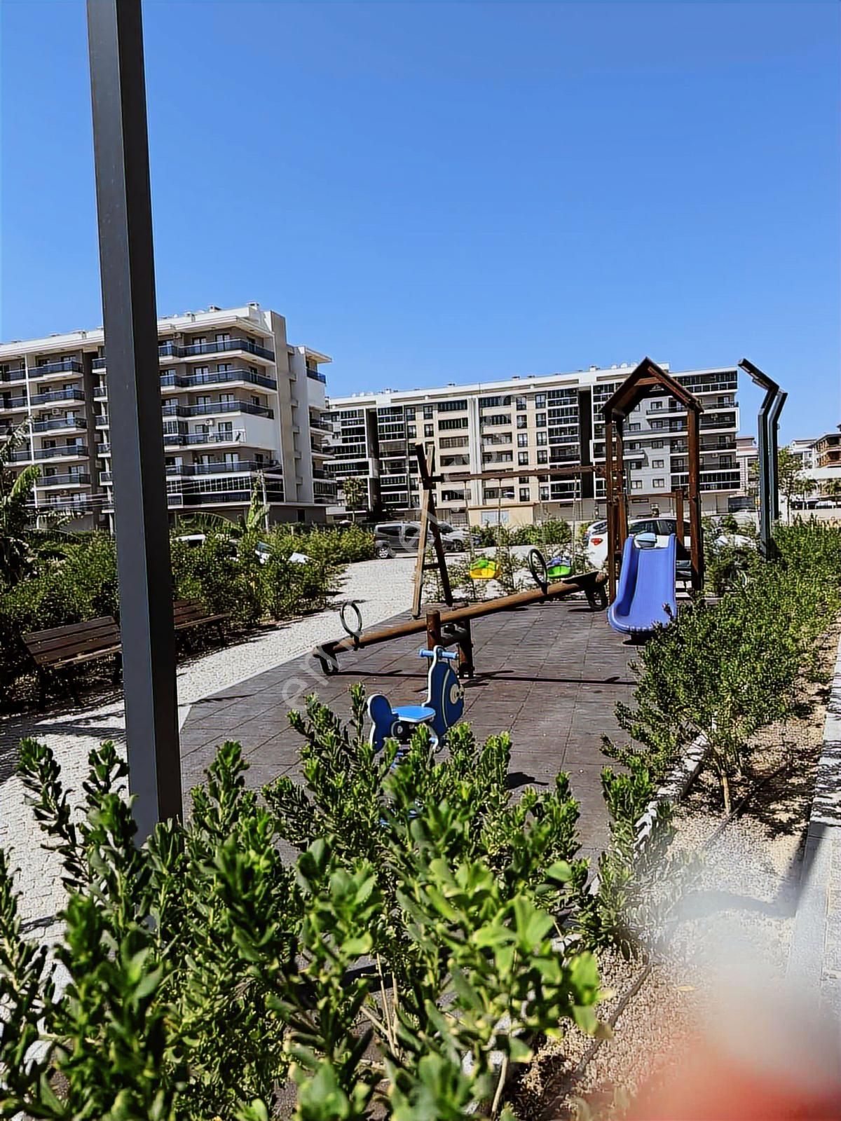 Torbalı Da İzban Yakını Havuzlu Sitede Kiralık 2+1 Daire - Görsel 23