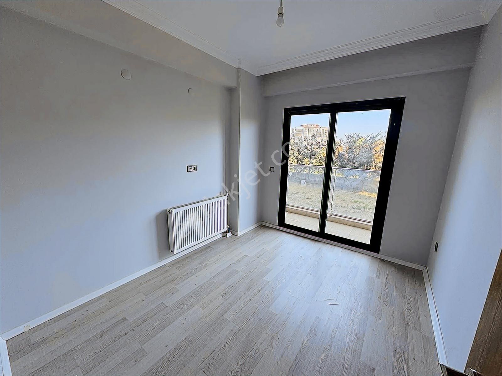 Torbalı Da İzban Yakını Havuzlu Sitede Kiralık 2+1 Daire - Görsel 7