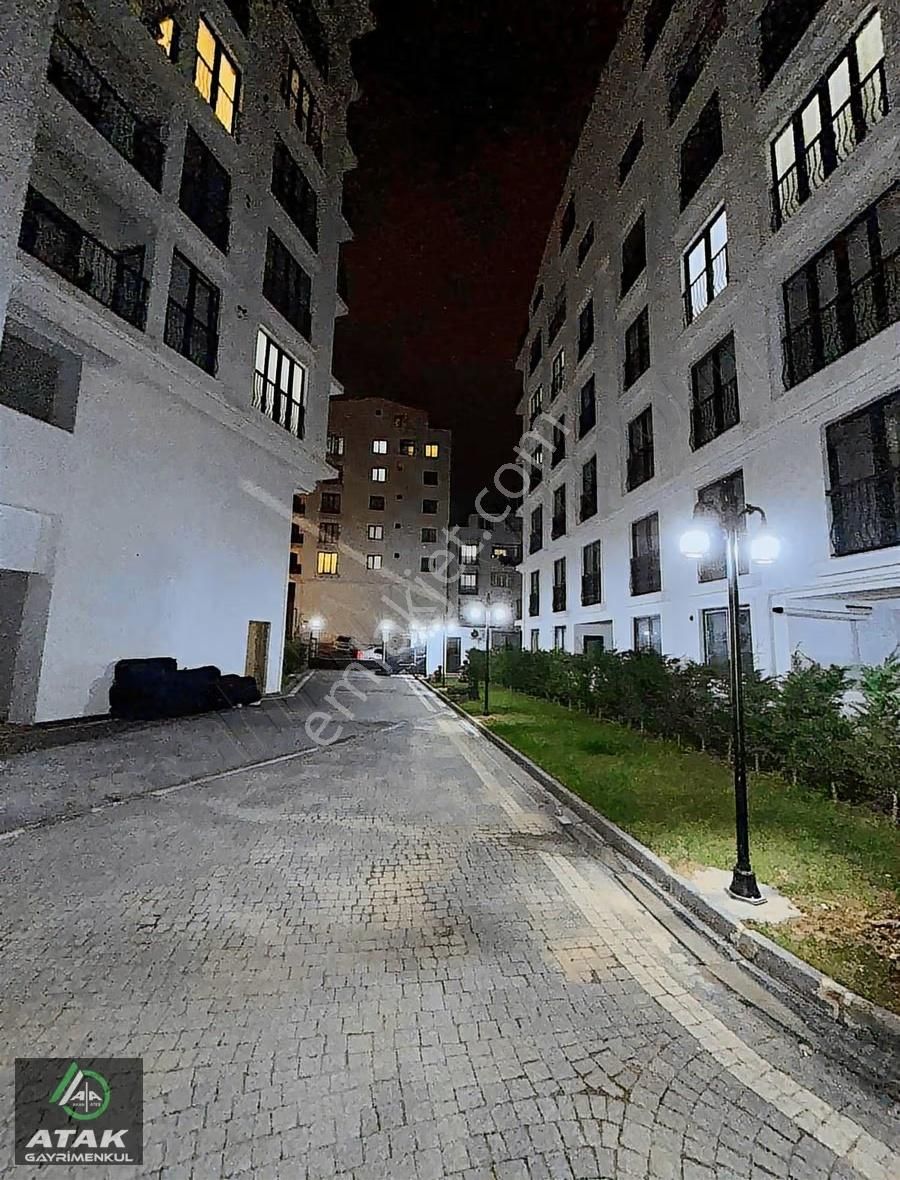 Aksu'da 3+1 Ara Kat Lüks Daire - Görsel 13