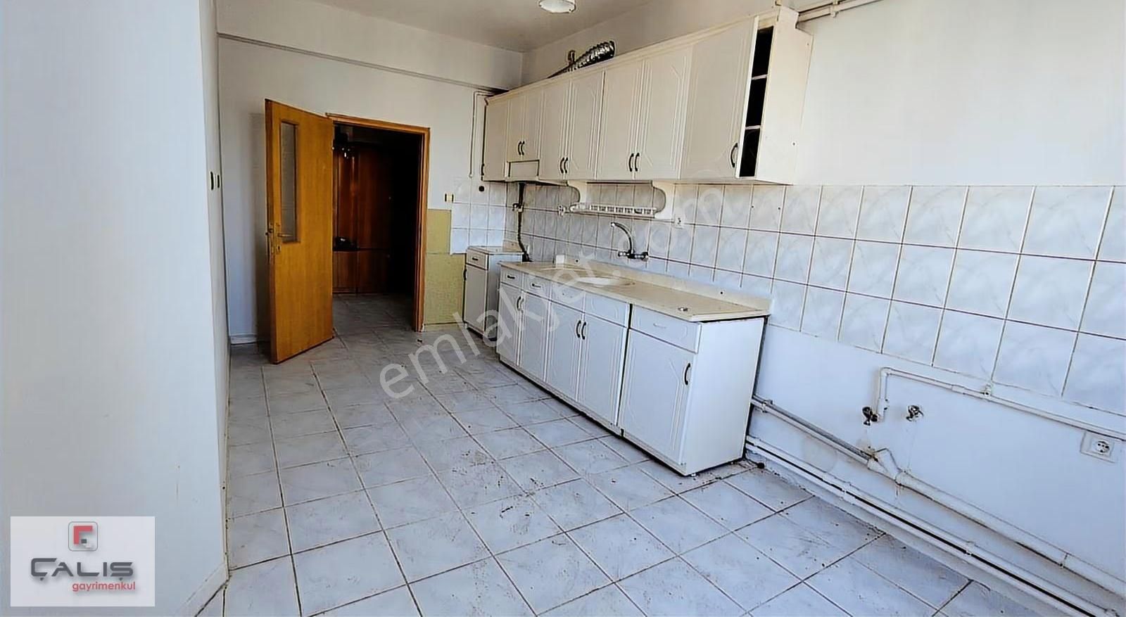 Esentepe Mh Ömür Sitesinde Uygun Fiyata Kaçırılmaz Daire - Görsel 4