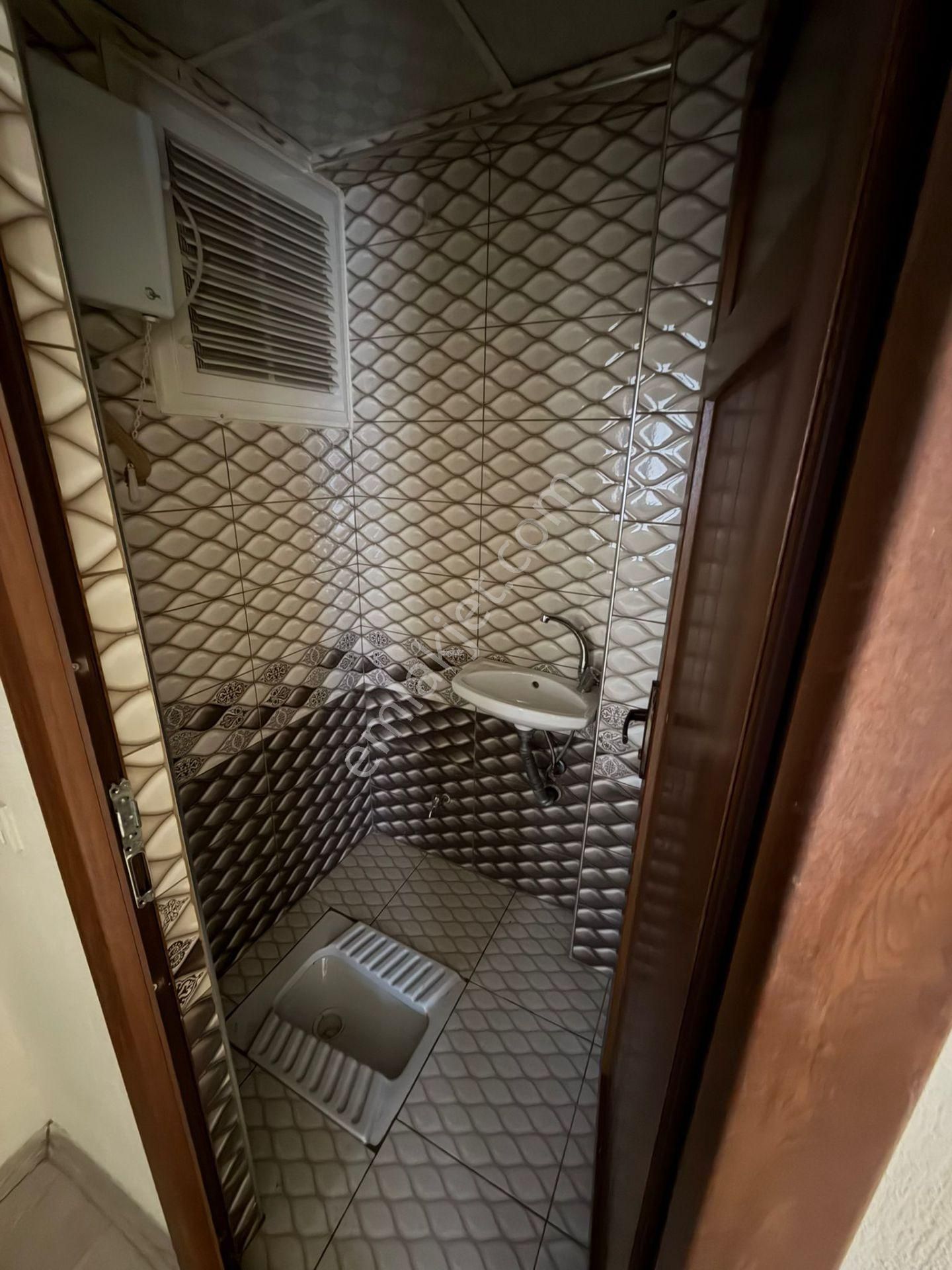 Buca Fırat Mah. 2+1 95 M2 Yüksek Giriş Katı Doğalgazlı Kiralık Daire - Görsel 9