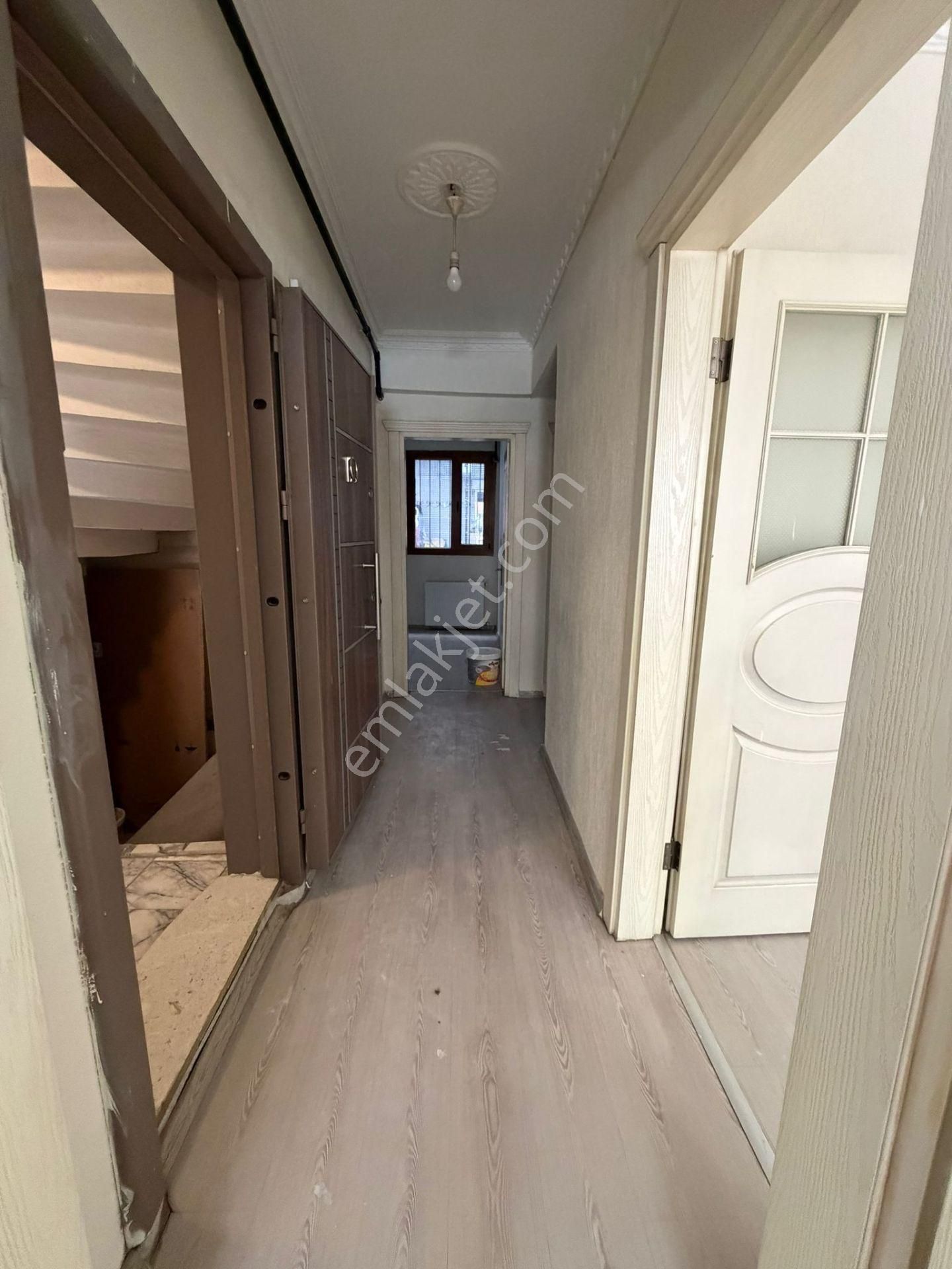 Buca Fırat Mah. 2+1 95 M2 Yüksek Giriş Katı Doğalgazlı Kiralık Daire - Görsel 7