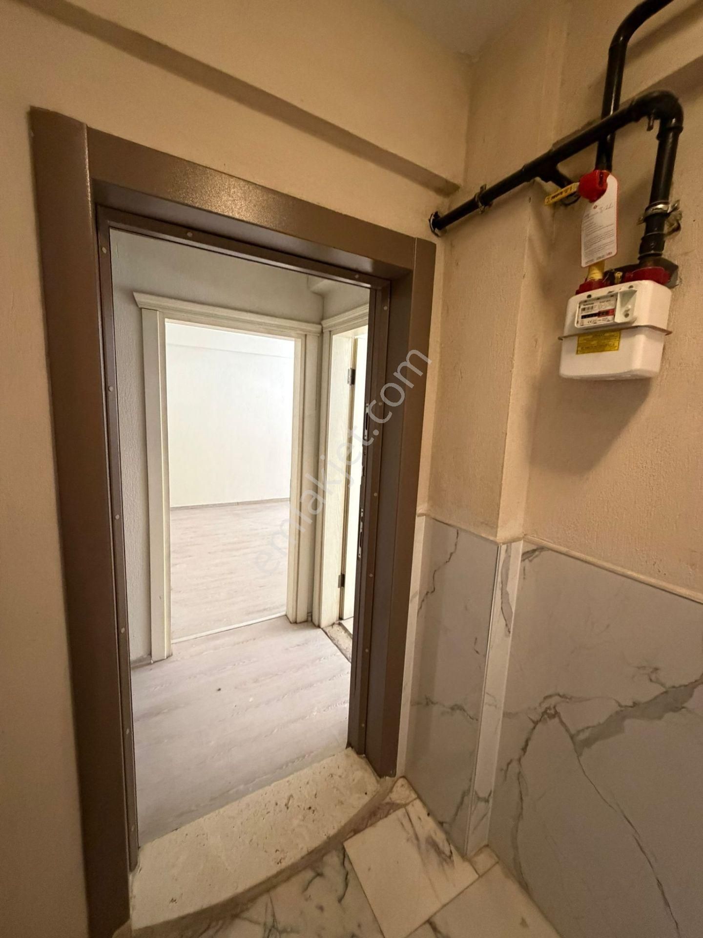 Buca Fırat Mah. 2+1 95 M2 Yüksek Giriş Katı Doğalgazlı Kiralık Daire - Görsel 11