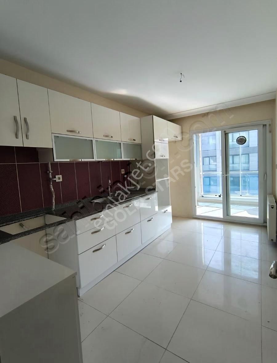 Pamir Evleri Sitesinde 3+1 Doğalgazlı Kiralık Daire - Görsel 12