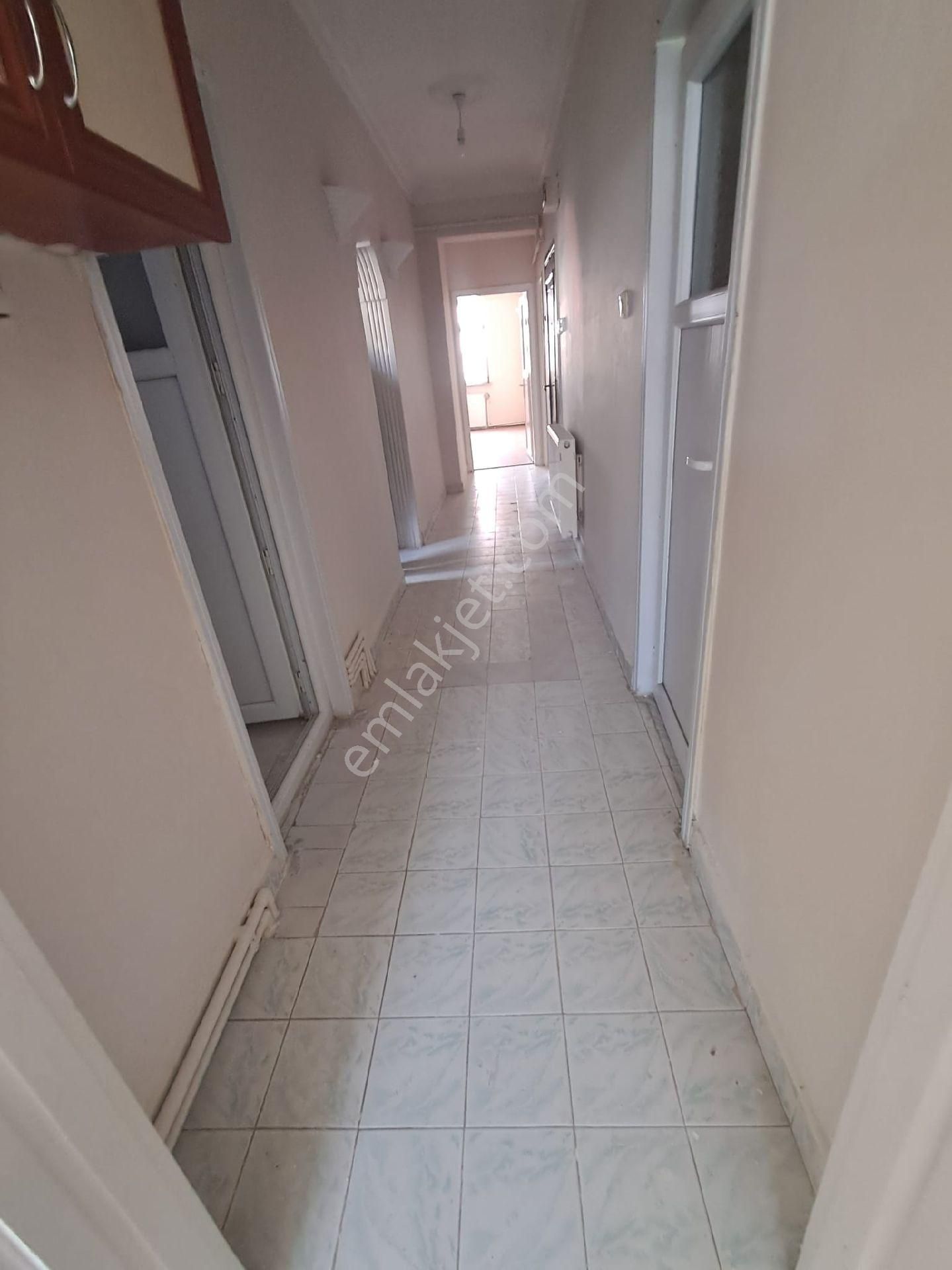 Bağcılar Fatih Mah. Kiralık 2+1 Daire ( Çiftlik Camisine Yakın) - Görsel 5