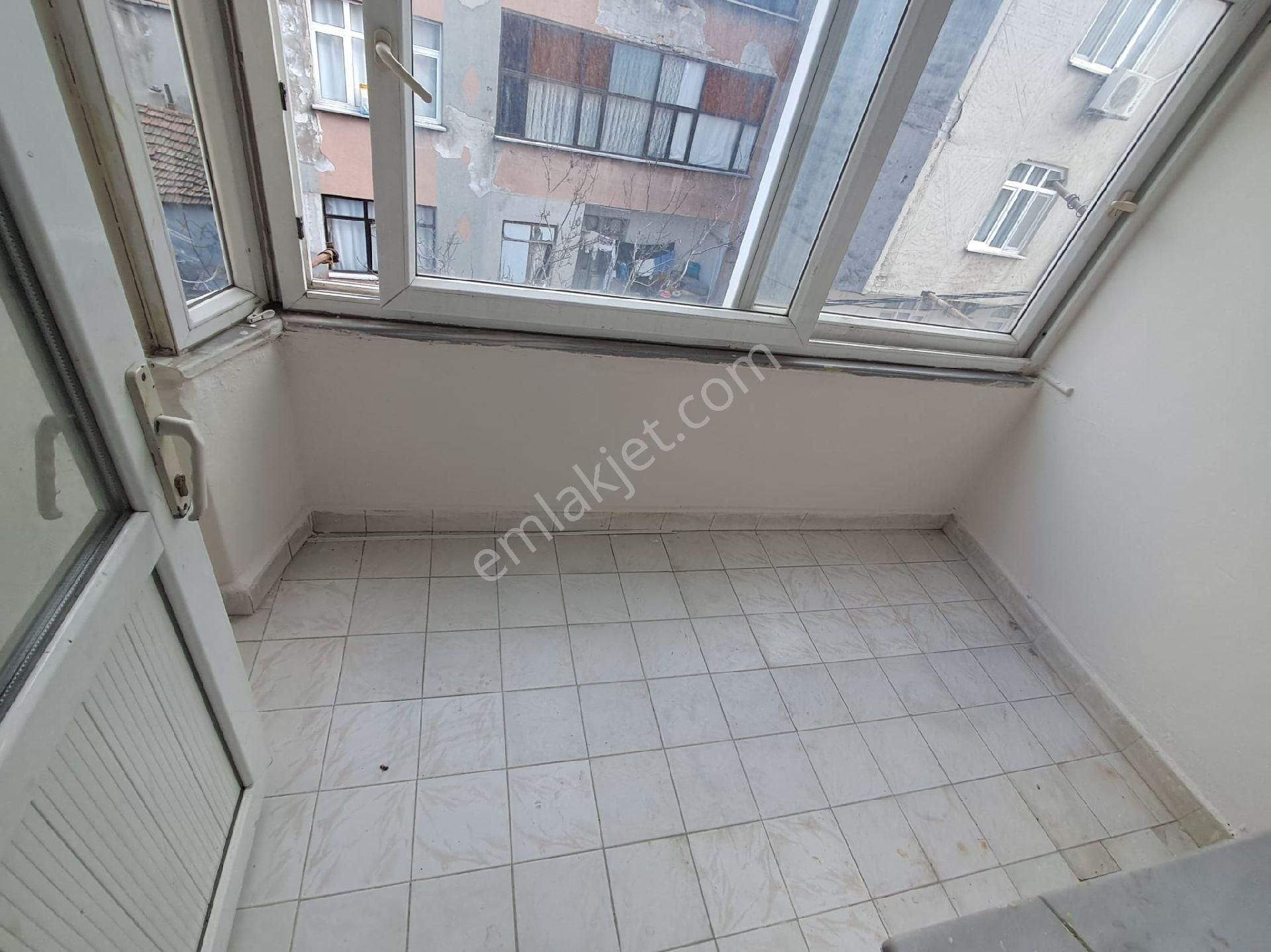Bağcılar Fatih Mah. Kiralık 2+1 Daire ( Çiftlik Camisine Yakın) - Görsel 7