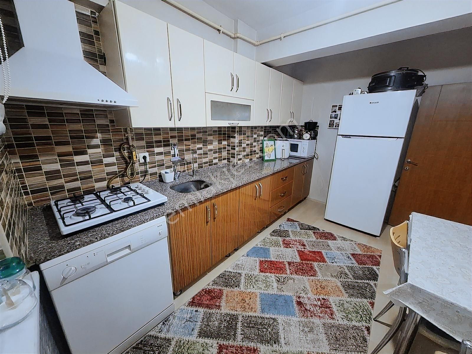 Mehmetoğlu Gayrimenkulden Şeyhsinan Mah. 2+1 İskanlı Satılık - Görsel 17