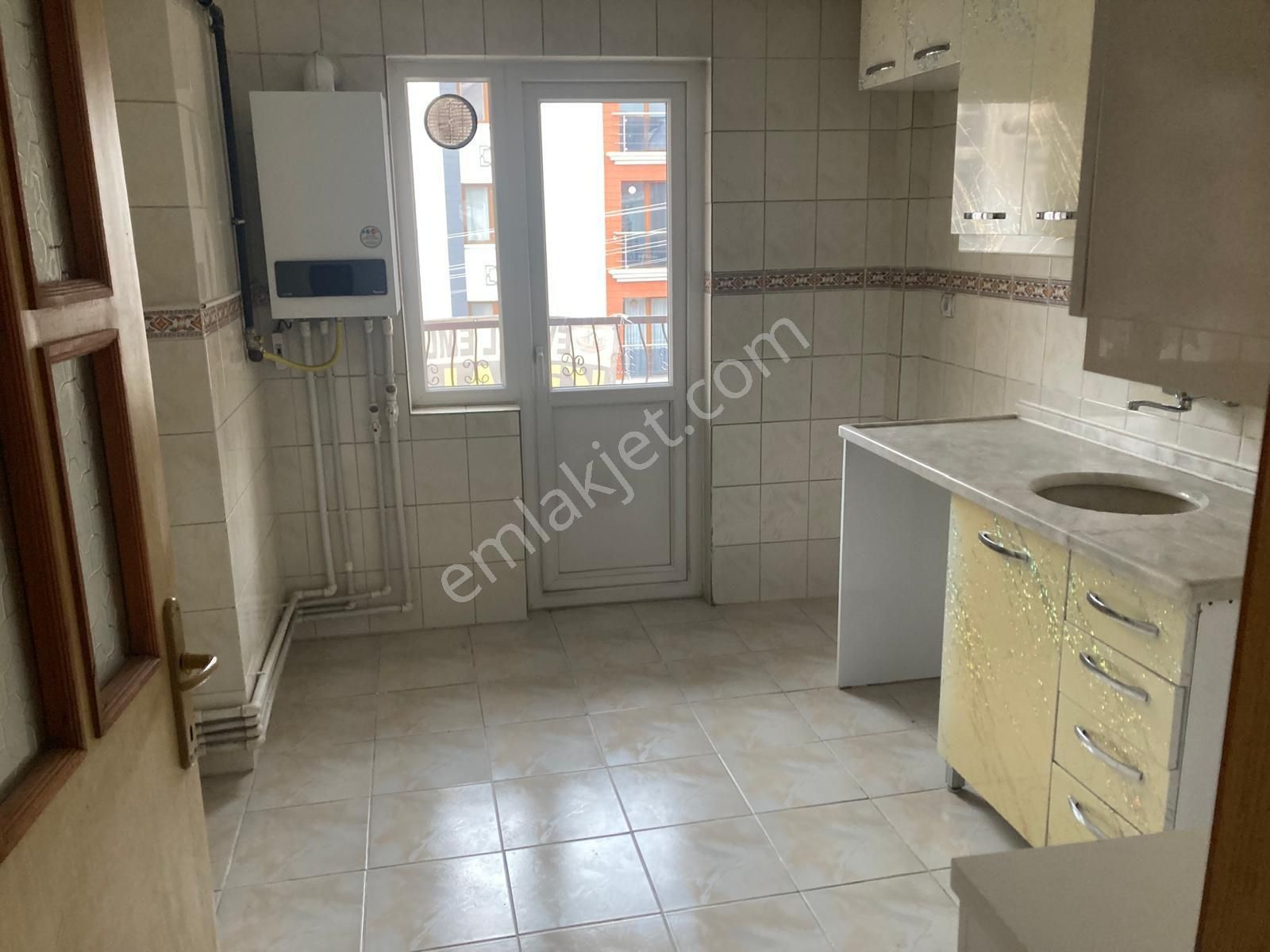 Toprak Emlak'tan Ank Keçiören 23 Nisan Mah De 3+1 Daire - Görsel 4