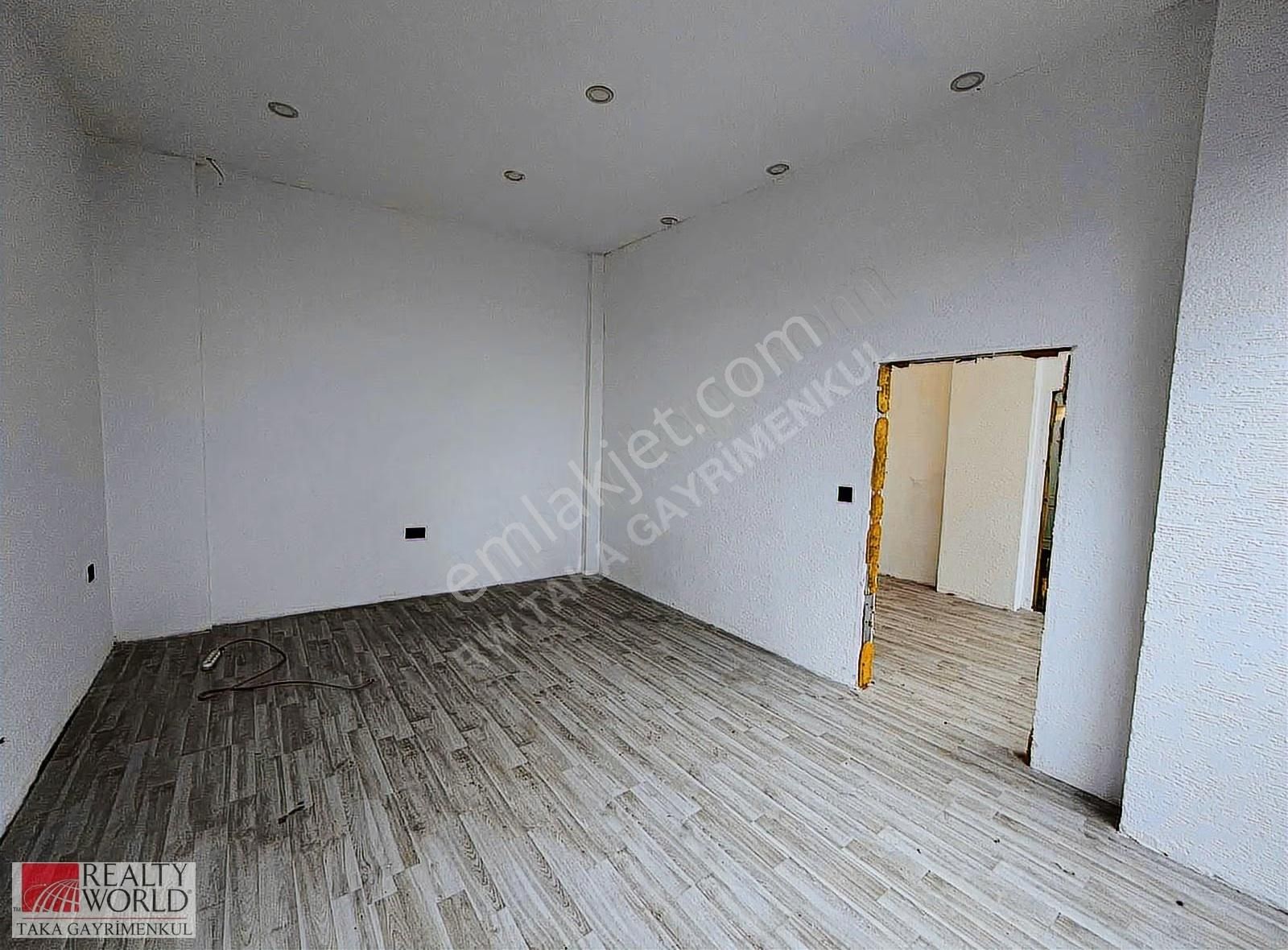 Rw Taka | Pelitlide Sahil Yoluna Yakın Kiralık Dükkan - Görsel 9