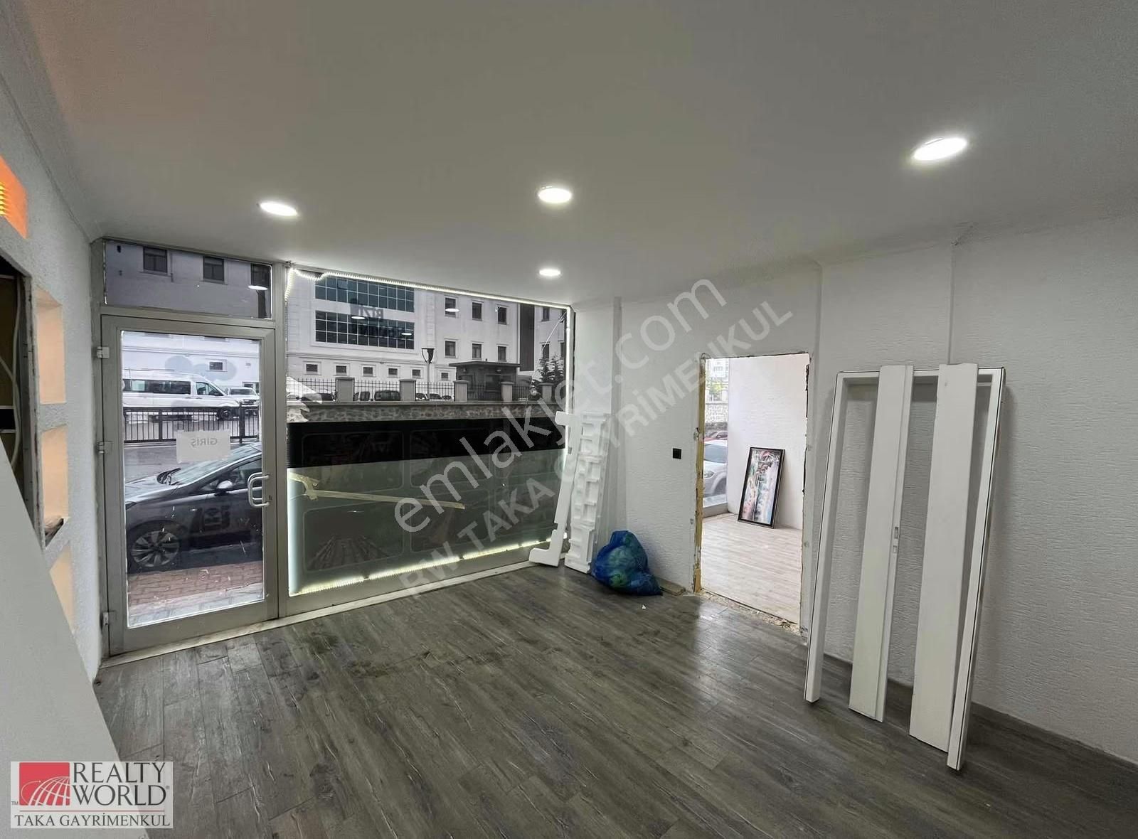 Rw Taka | Pelitlide Sahil Yoluna Yakın Kiralık Dükkan - Görsel 8