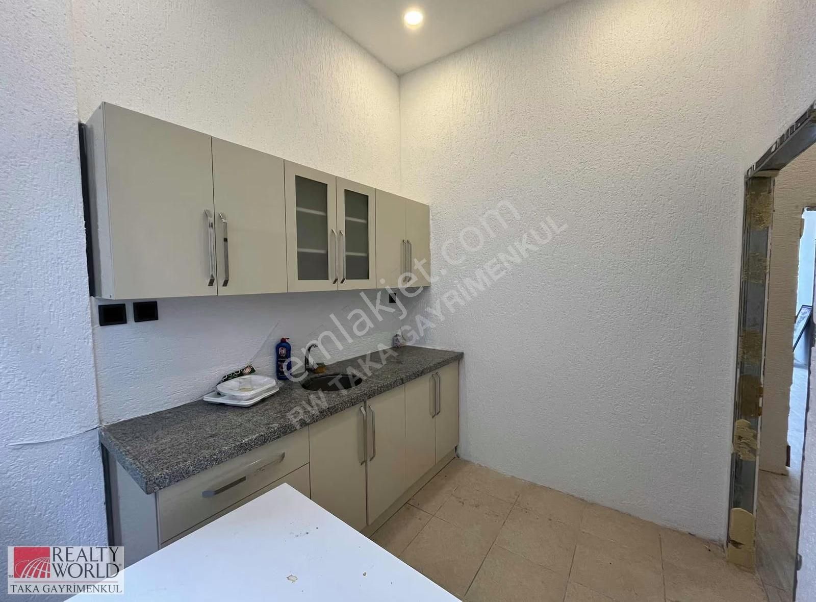 Rw Taka | Pelitlide Sahil Yoluna Yakın Kiralık Dükkan - Görsel 11