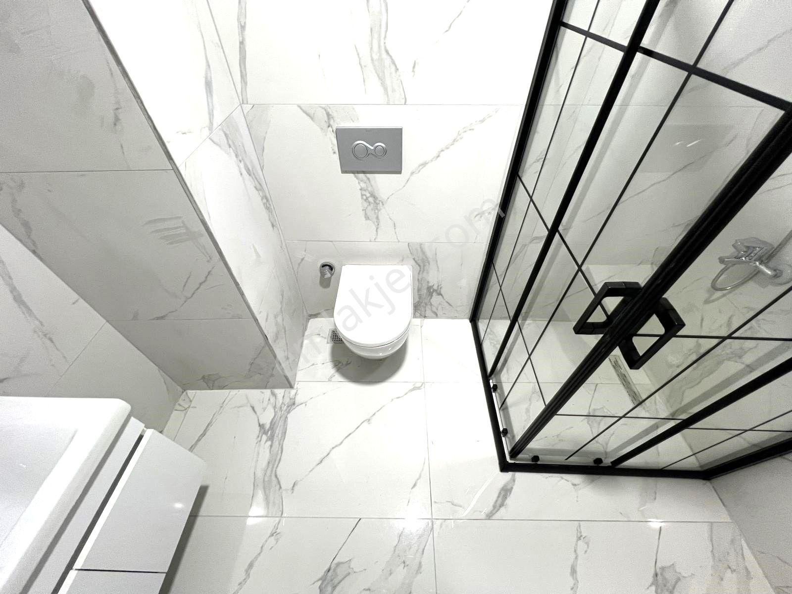 Seba'dan Tevfikbey Mh 2+1 70m2 Eb.banyolu Balkonlu Yüksek Giriş - Görsel 24