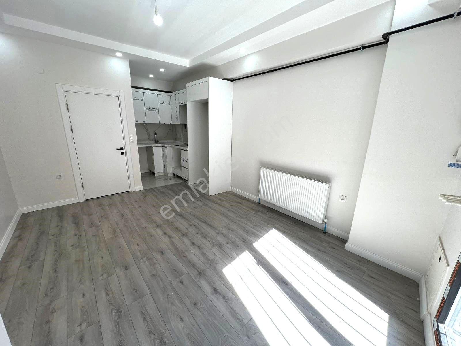 Seba'dan Tevfikbey Mh 2+1 70m2 Eb.banyolu Balkonlu Yüksek Giriş - Görsel 7