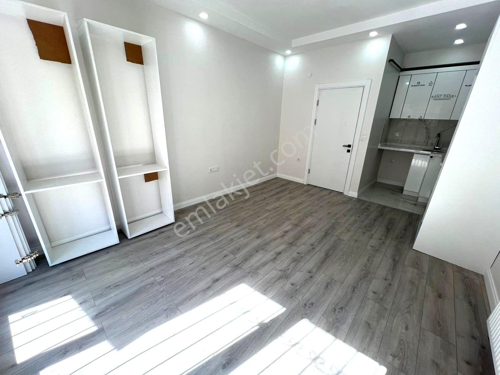 Seba'dan Tevfikbey Mh 2+1 70m2 Eb.banyolu Balkonlu Yüksek Giriş - Görsel 5