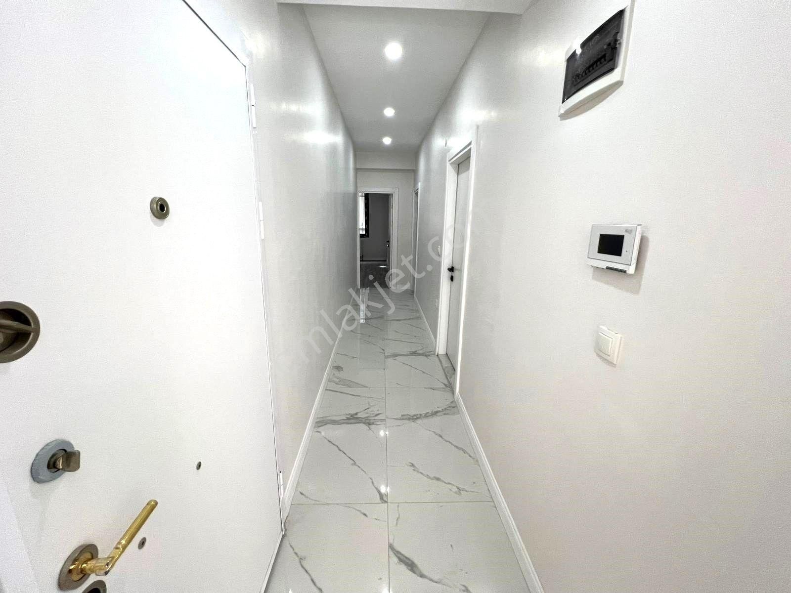 Seba'dan Tevfikbey Mh 2+1 70m2 Eb.banyolu Balkonlu Yüksek Giriş - Görsel 27