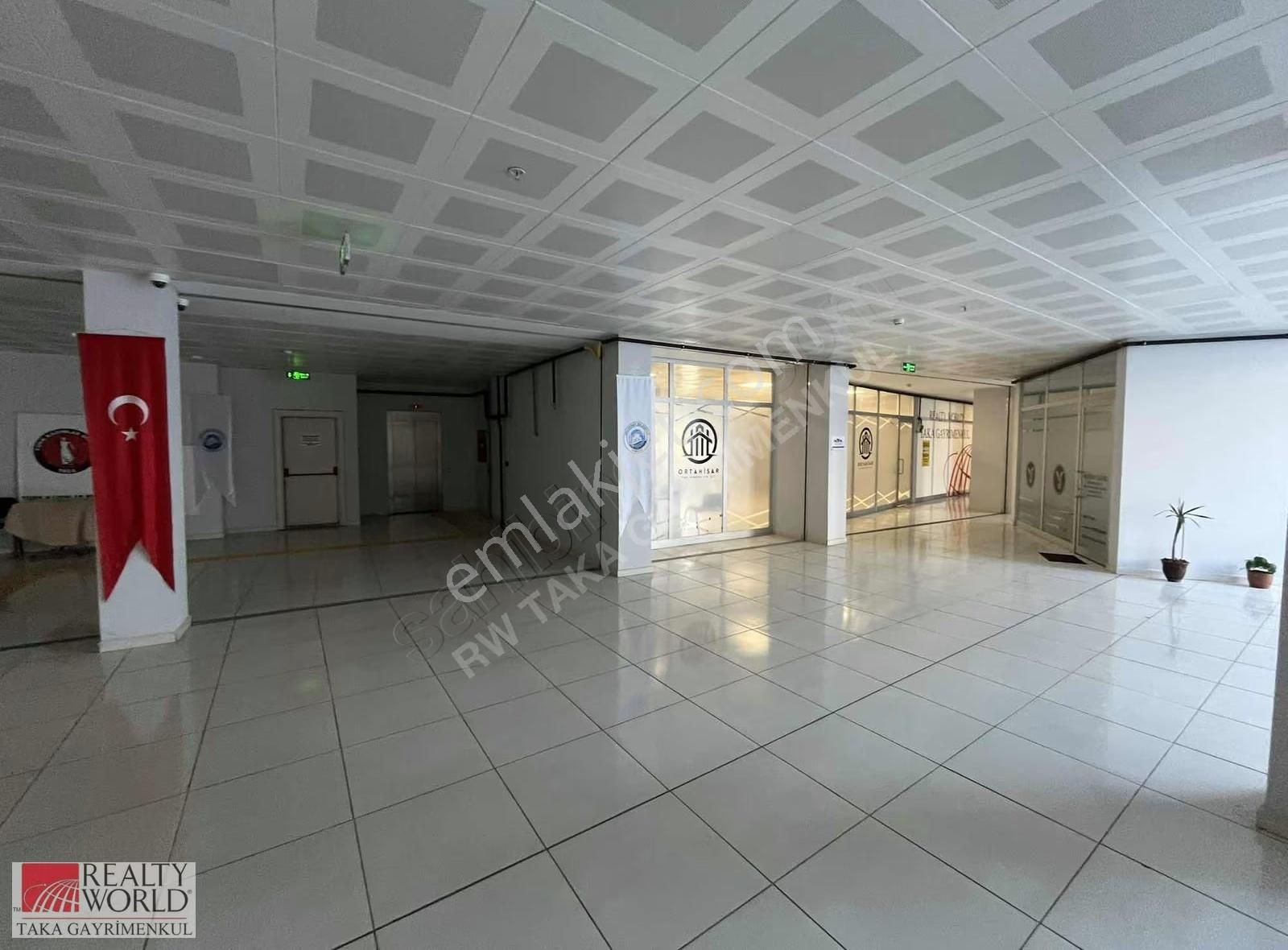Rw Taka | Pazarkapıda Merkezi Konumda Dükkan & Ofis - Görsel 5