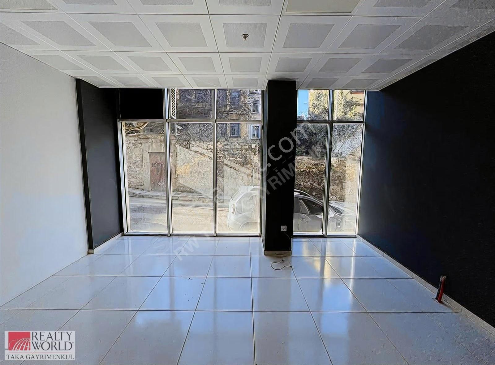 Rw Taka | Pazarkapıda Merkezi Konumda Dükkan & Ofis - Görsel 4