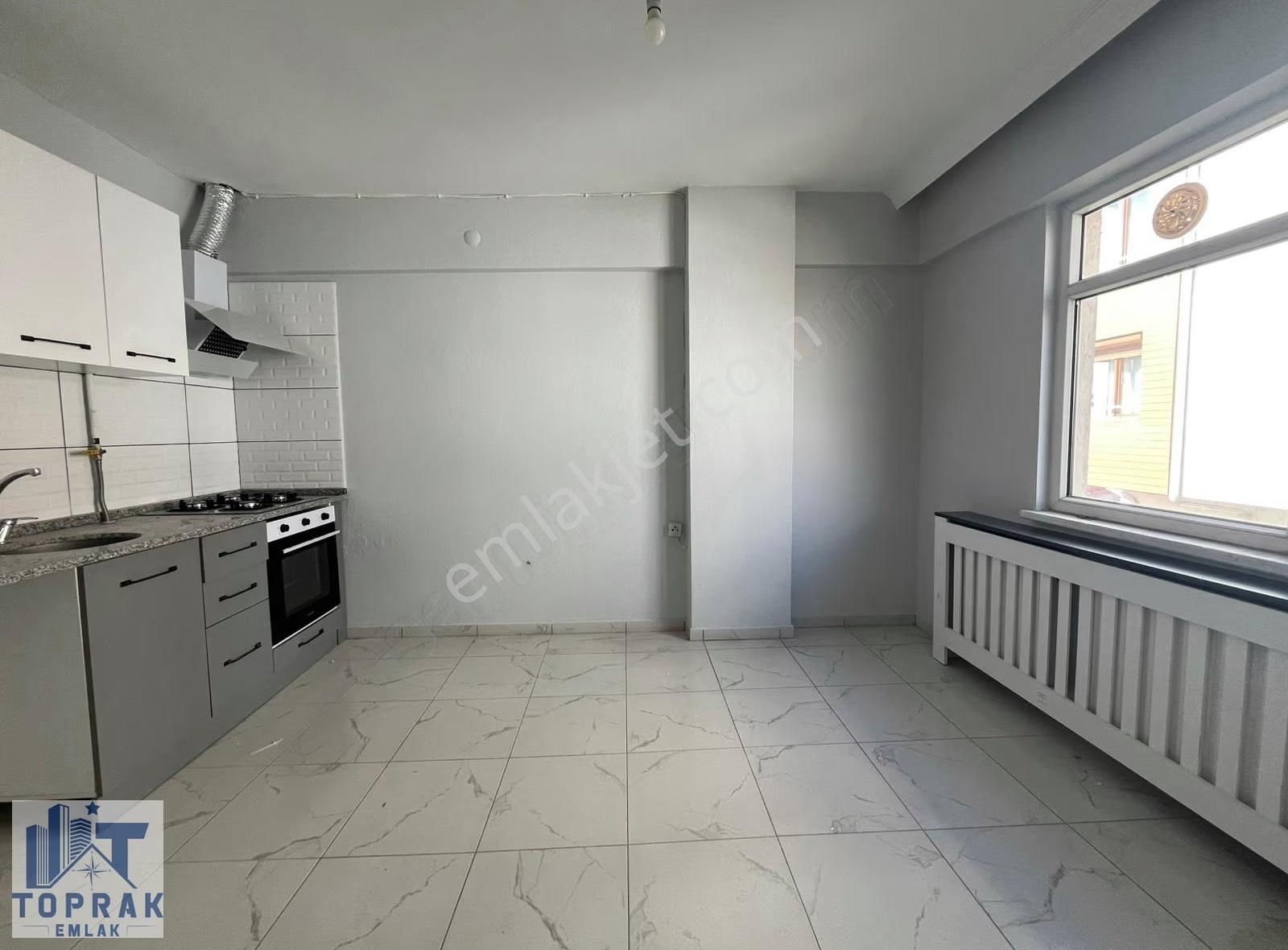 Toprak Emlak'tan Uluönder Mh / Tam Bakımlı / 60m2 / Kiralık 2+0 - Görsel 28