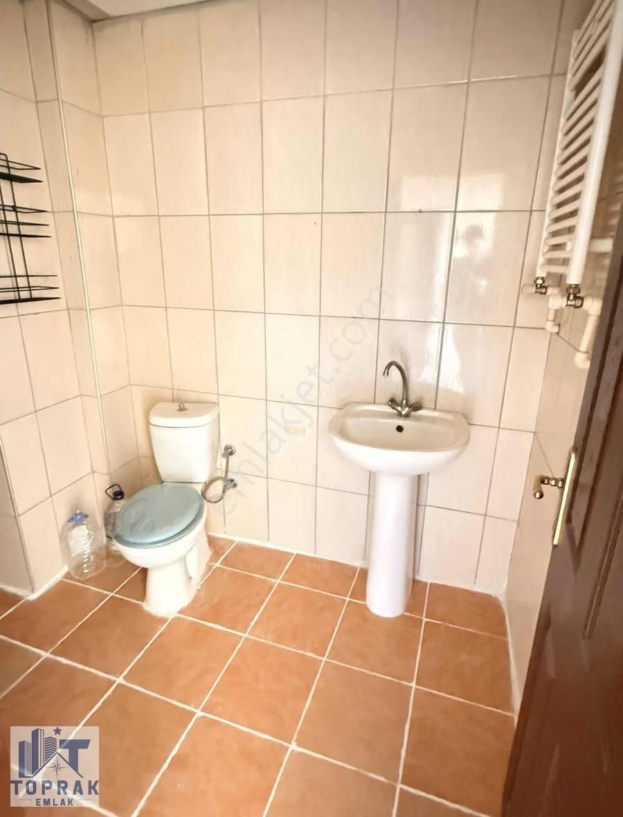 Toprak Emlaktan Uluönder Mah. Merkezde Ara Kat Kiralık 1+1 - Görsel 16