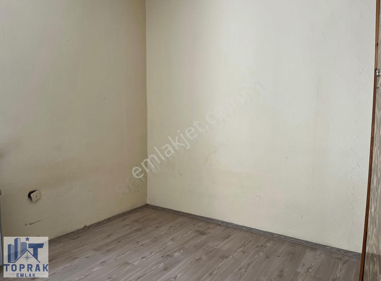 Toprak Emlaktan Uluönder Mh /tramvay Durağı Karşısı/ Kiralık 2+1 - Görsel 16