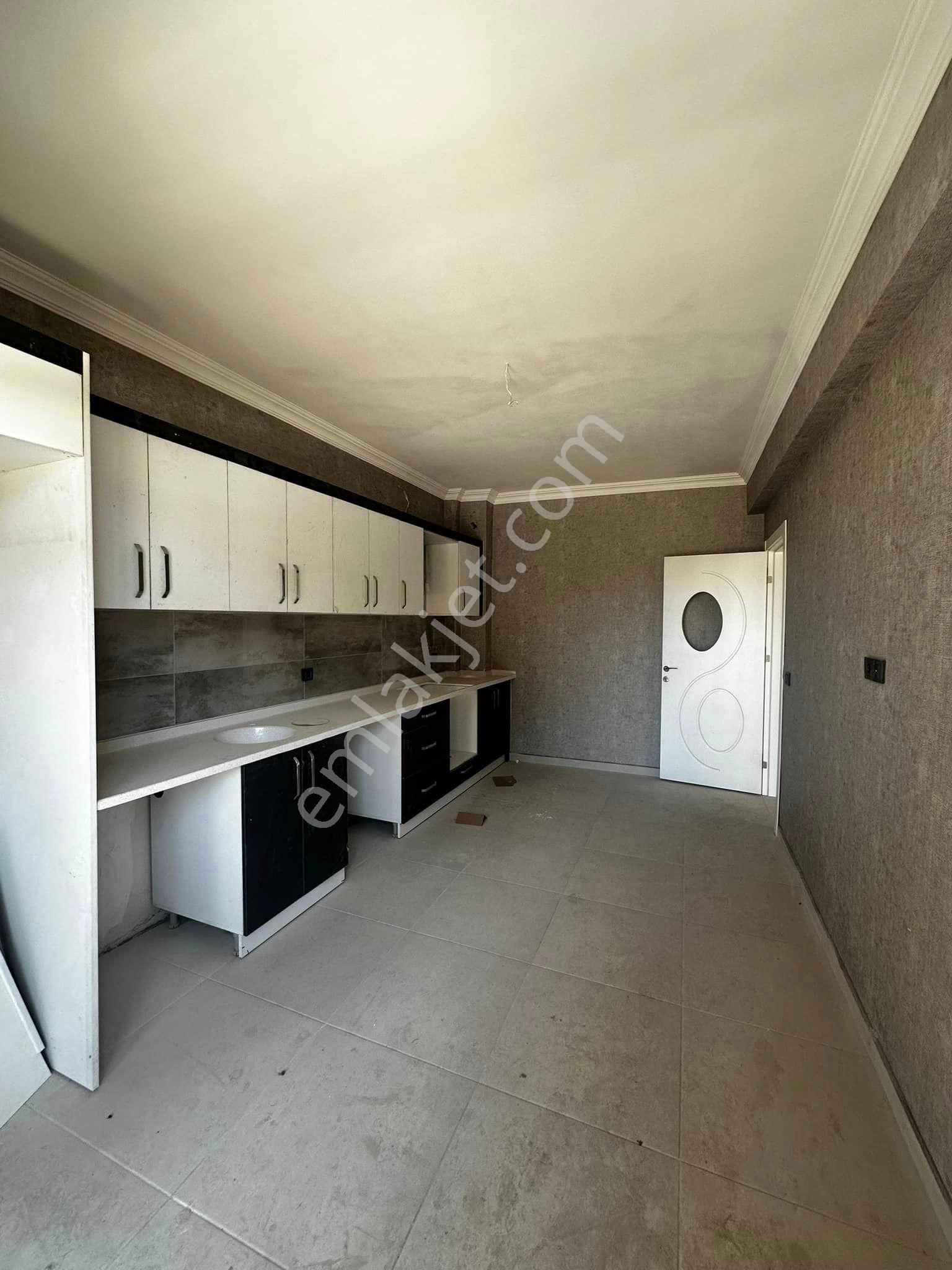 Emrah Çiftci'den Karatay Selim Sultan Mah. Altıyol Köprüsü Civarı Satılık 3+1 Lüks Daire