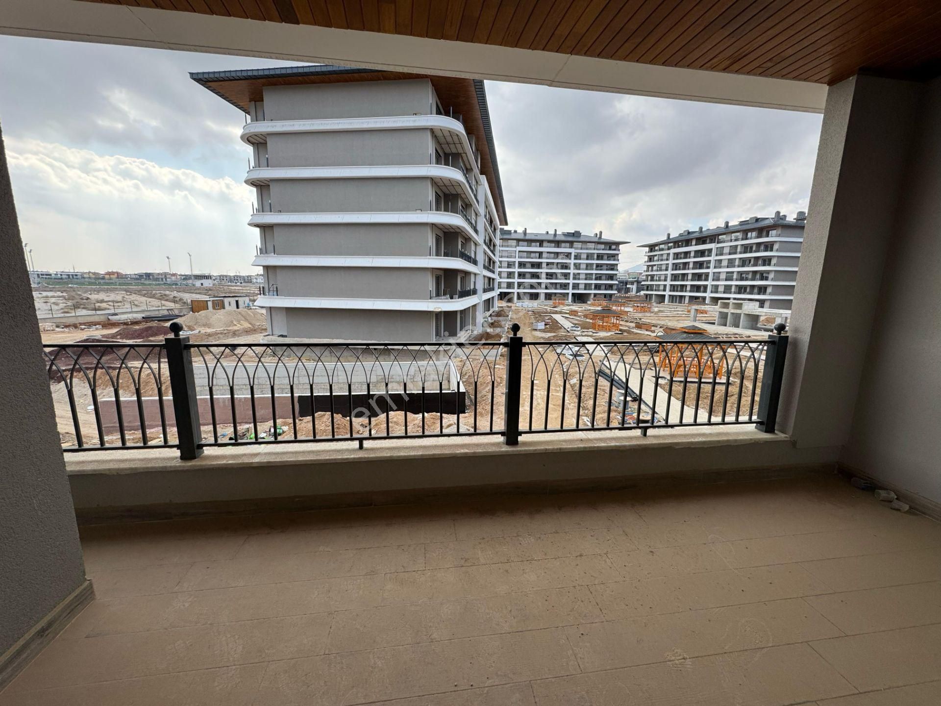 Emrah Çiftci'den Selçuklu Parsana Mah.altınsan Park Sit.satılık 3,5+1 Sıfır Ultra Lüks Daire - Görsel 22