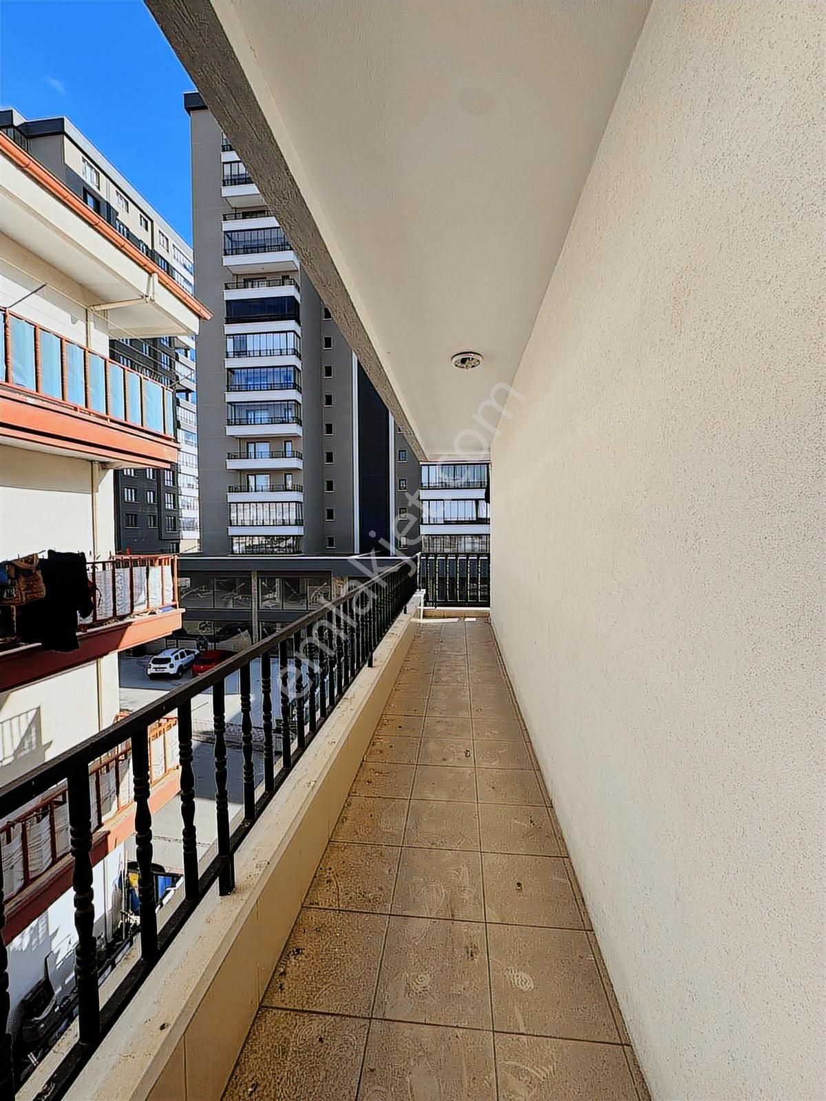 Başkent Cadde Dibi Katta Asansörlü Ön Cephe Masrafsız Kiralık!!! - Görsel 18