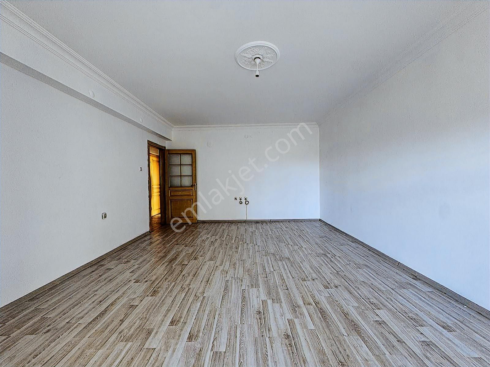 Başkent Cadde Dibi Katta Asansörlü Ön Cephe Masrafsız Kiralık!!! - Görsel 16