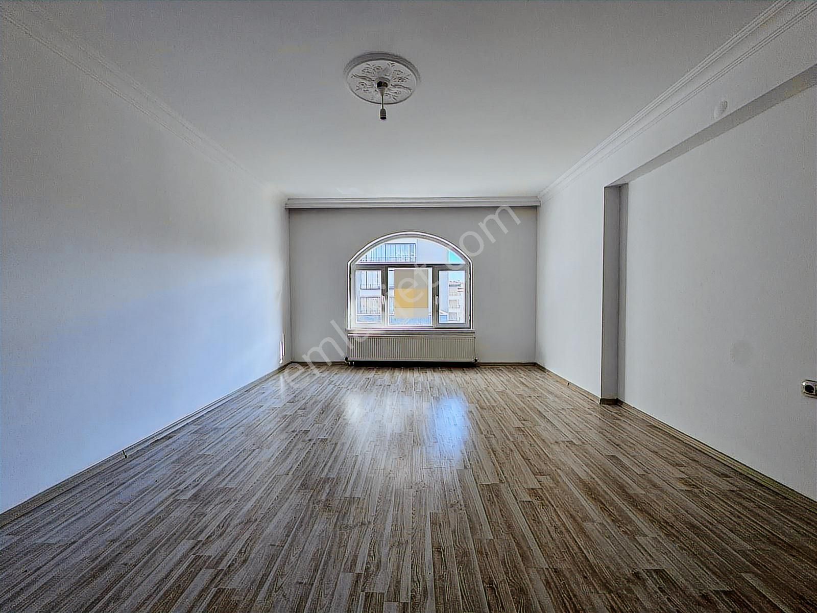 Başkent Cadde Dibi Katta Asansörlü Ön Cephe Masrafsız Kiralık!!! - Görsel 5