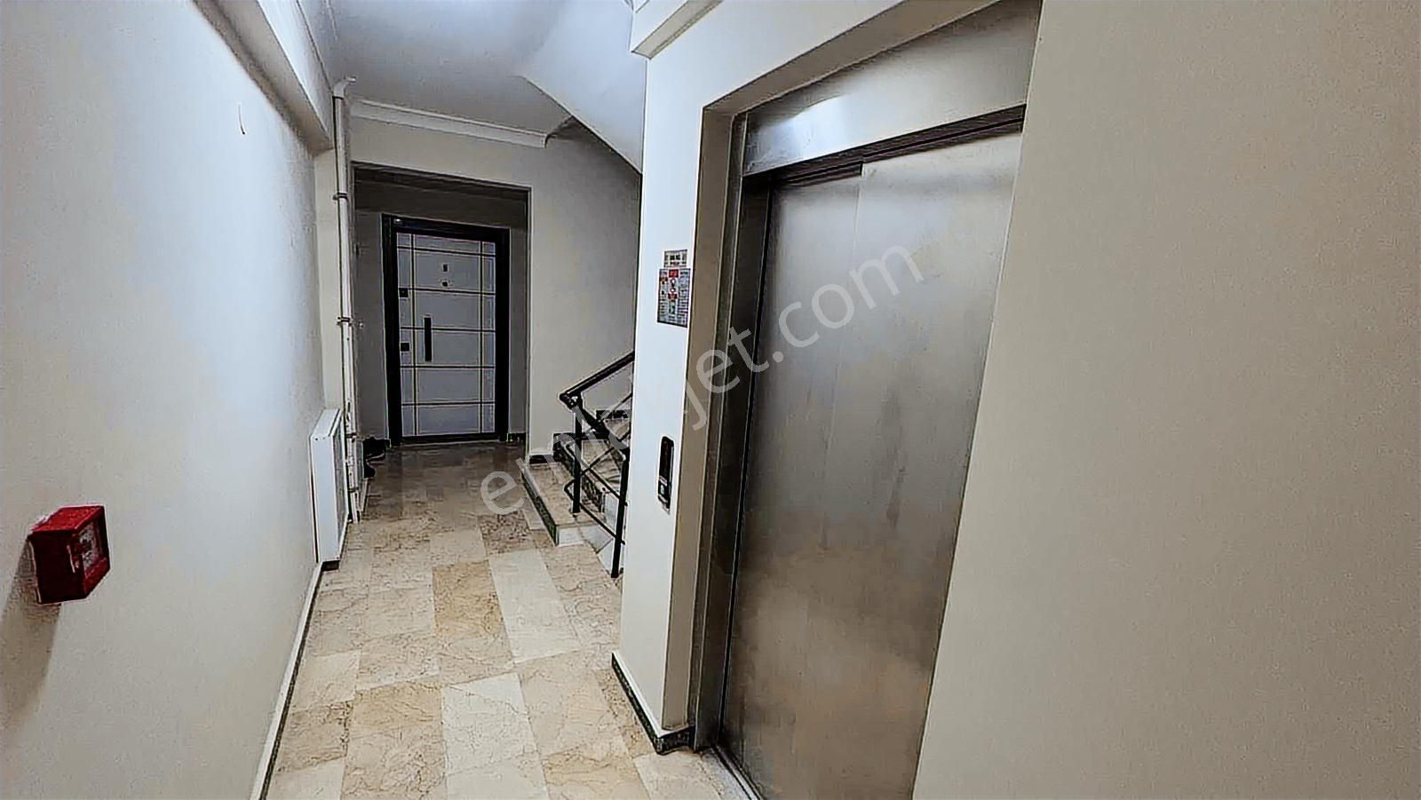 Büyükçekmece Eryu Celaliye Konaklarında Satılık 2+1 Daire - Görsel 9