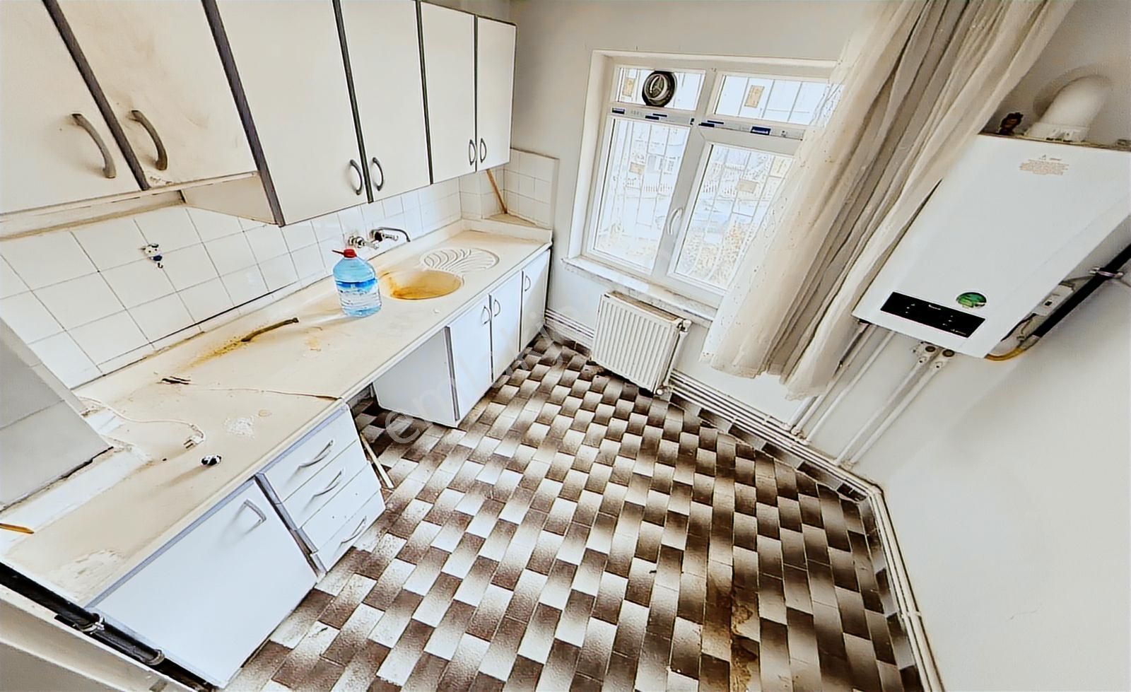 Sanatoryum Cadde Yakını Merkezi Konumda 1.katta Kök Tapu 3+1!!!! - Görsel 2