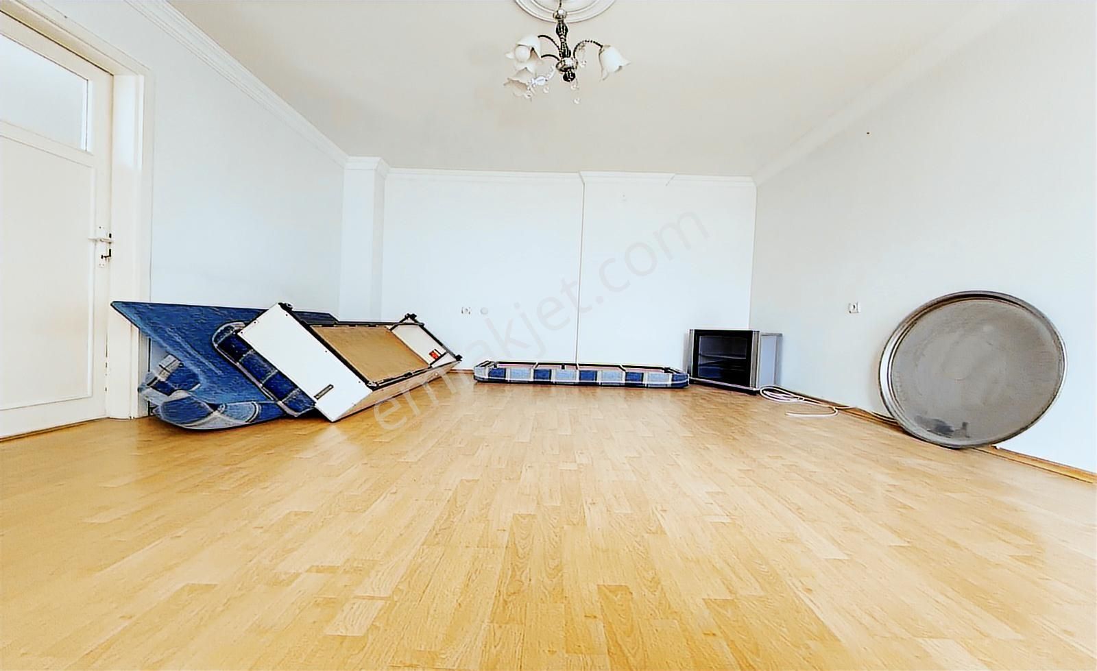 Sanatoryum Cadde Yakını Merkezi Konumda 1.katta Kök Tapu 3+1!!!! - Görsel 3