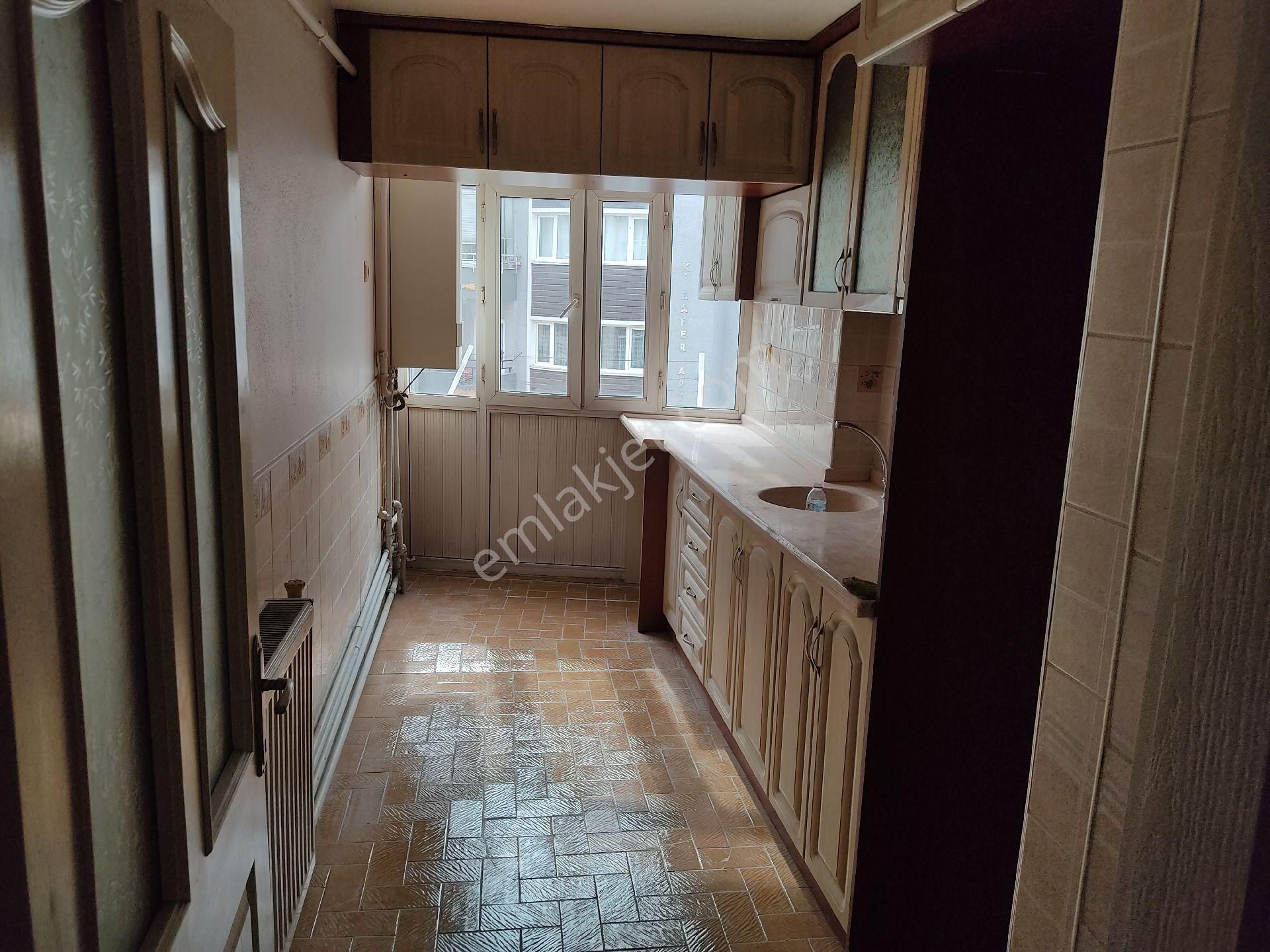 Sahibinden Asansorlu Yeni Boyali - Görsel 9